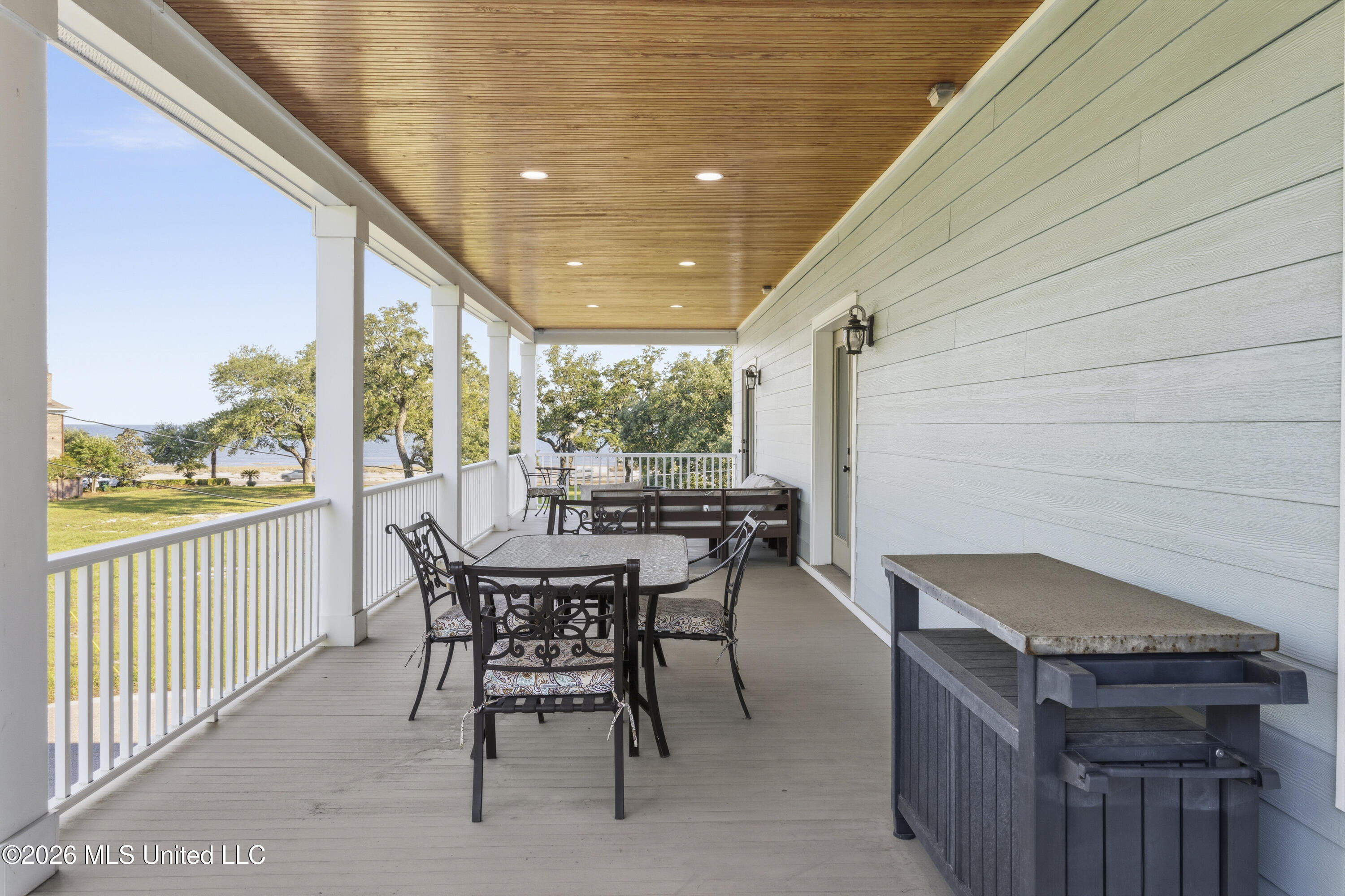 631 2nd Street Property Photo 43
