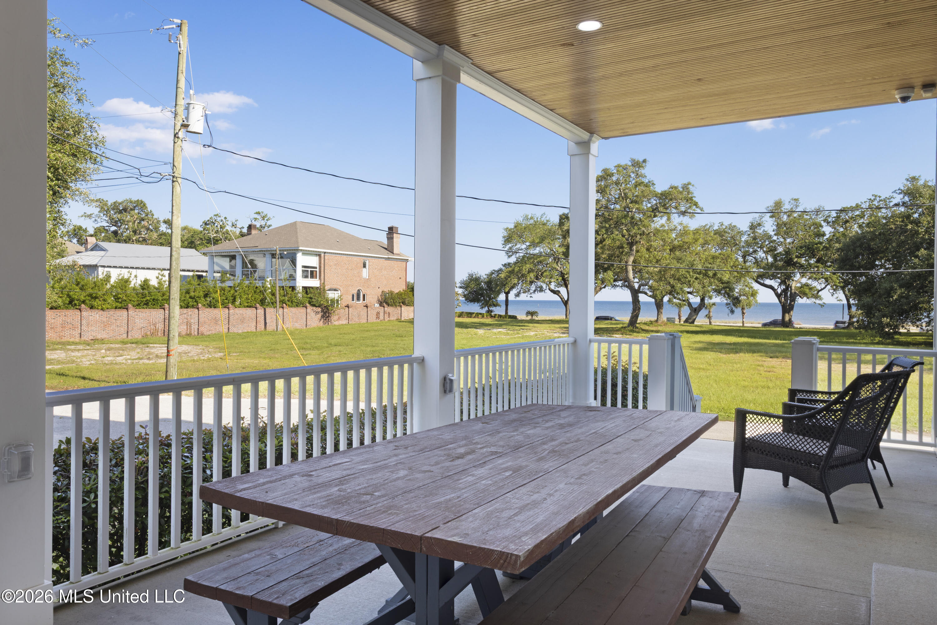 631 2nd Street Property Photo 49