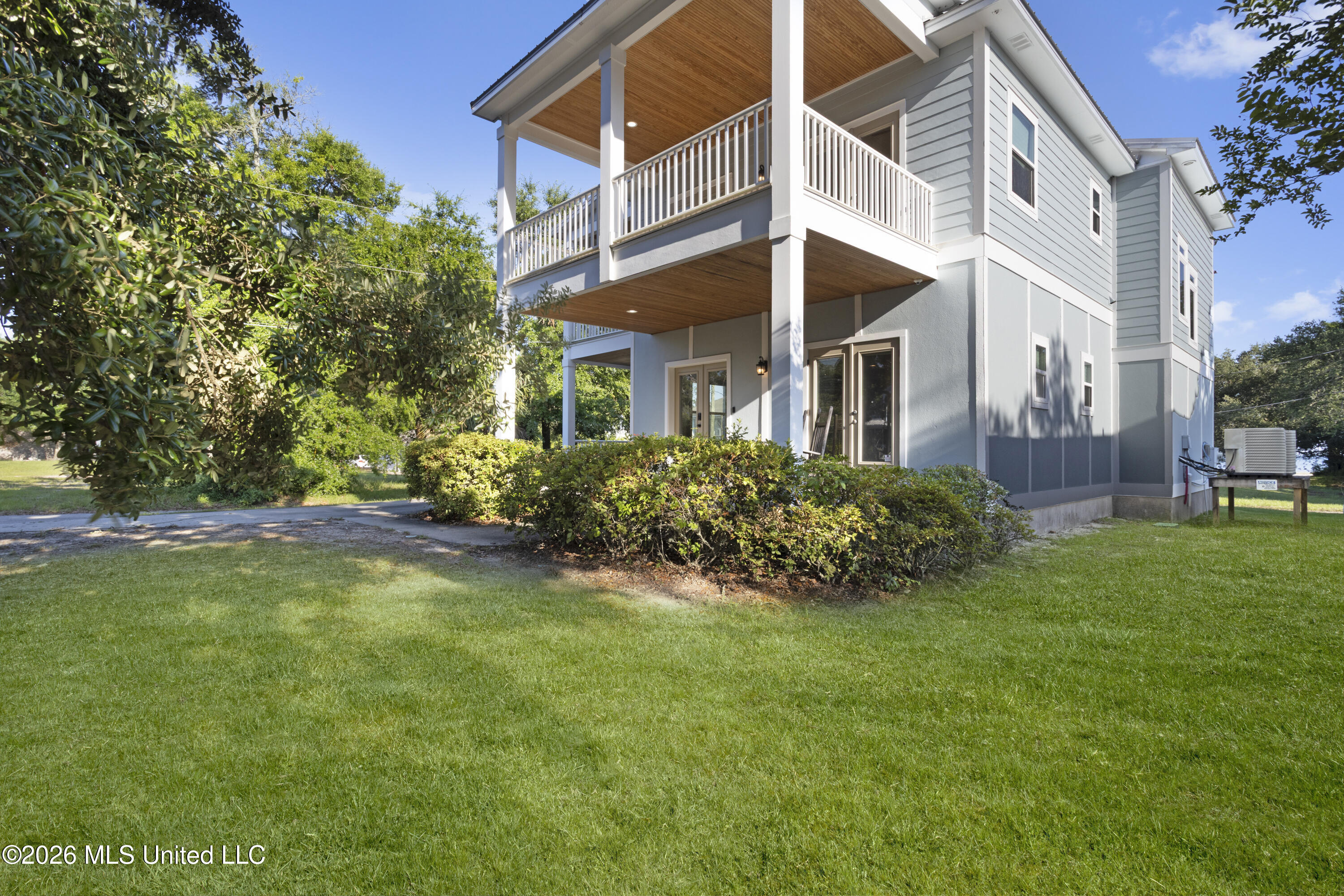 631 2nd Street Property Photo 53