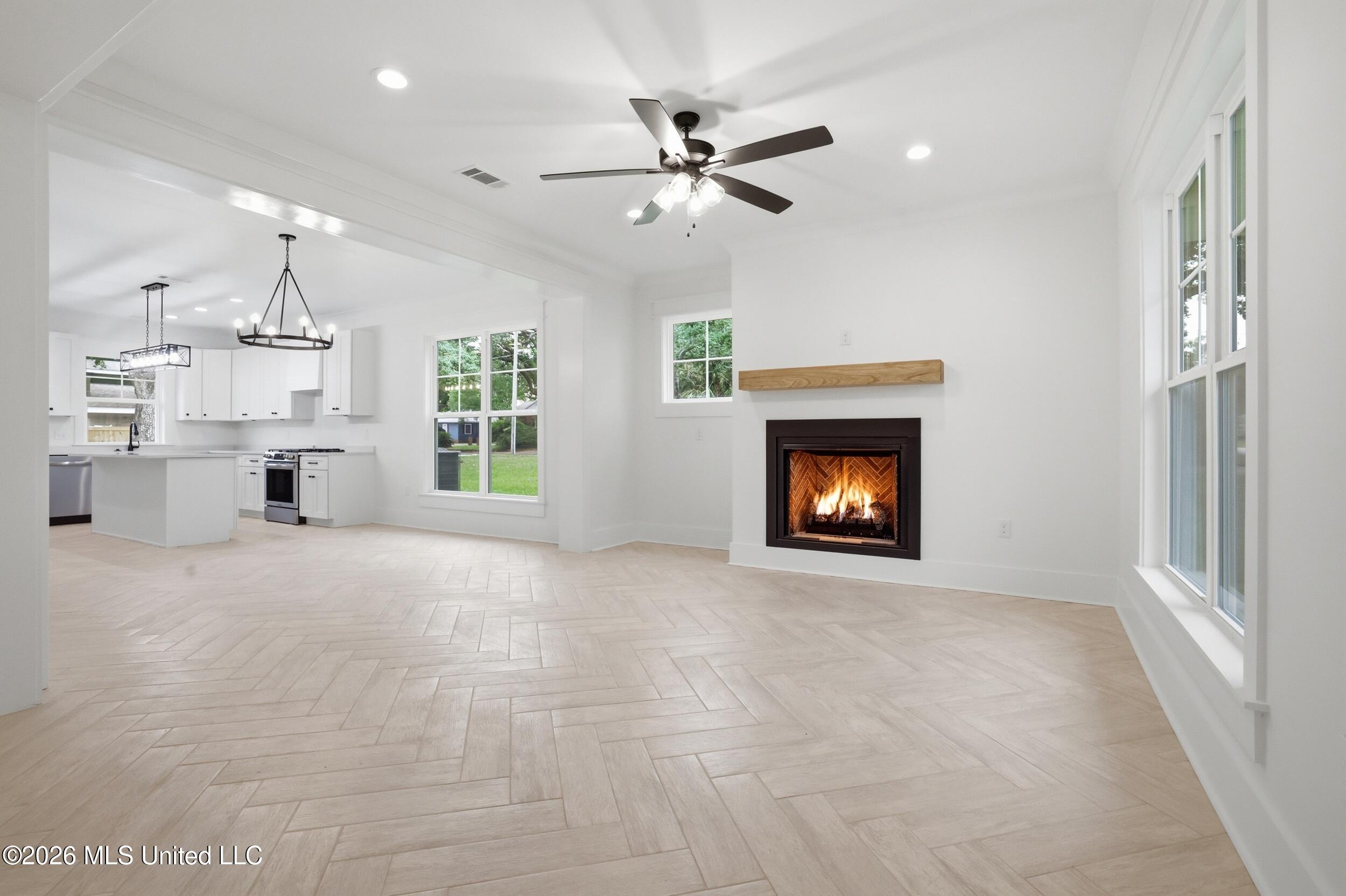 133 Iberville Drive Property Photo 7