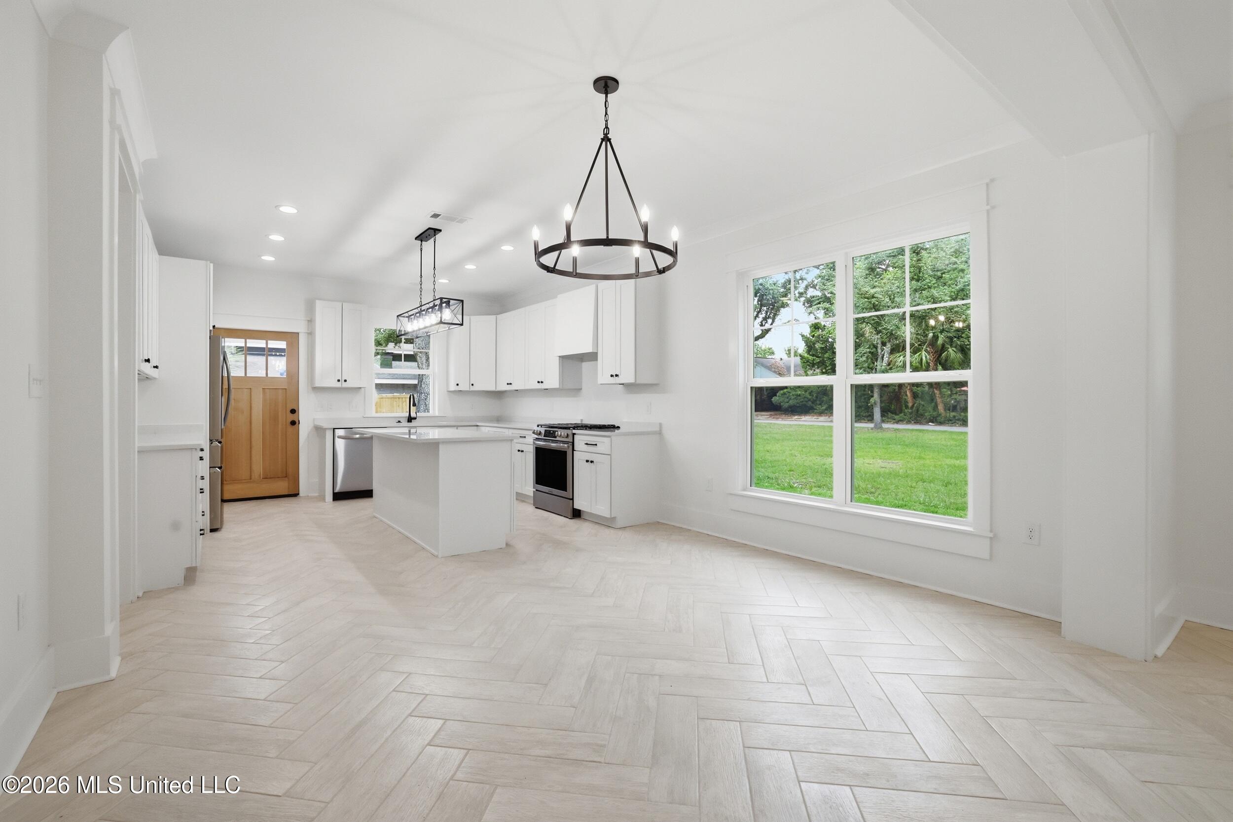 133 Iberville Drive Property Photo 18