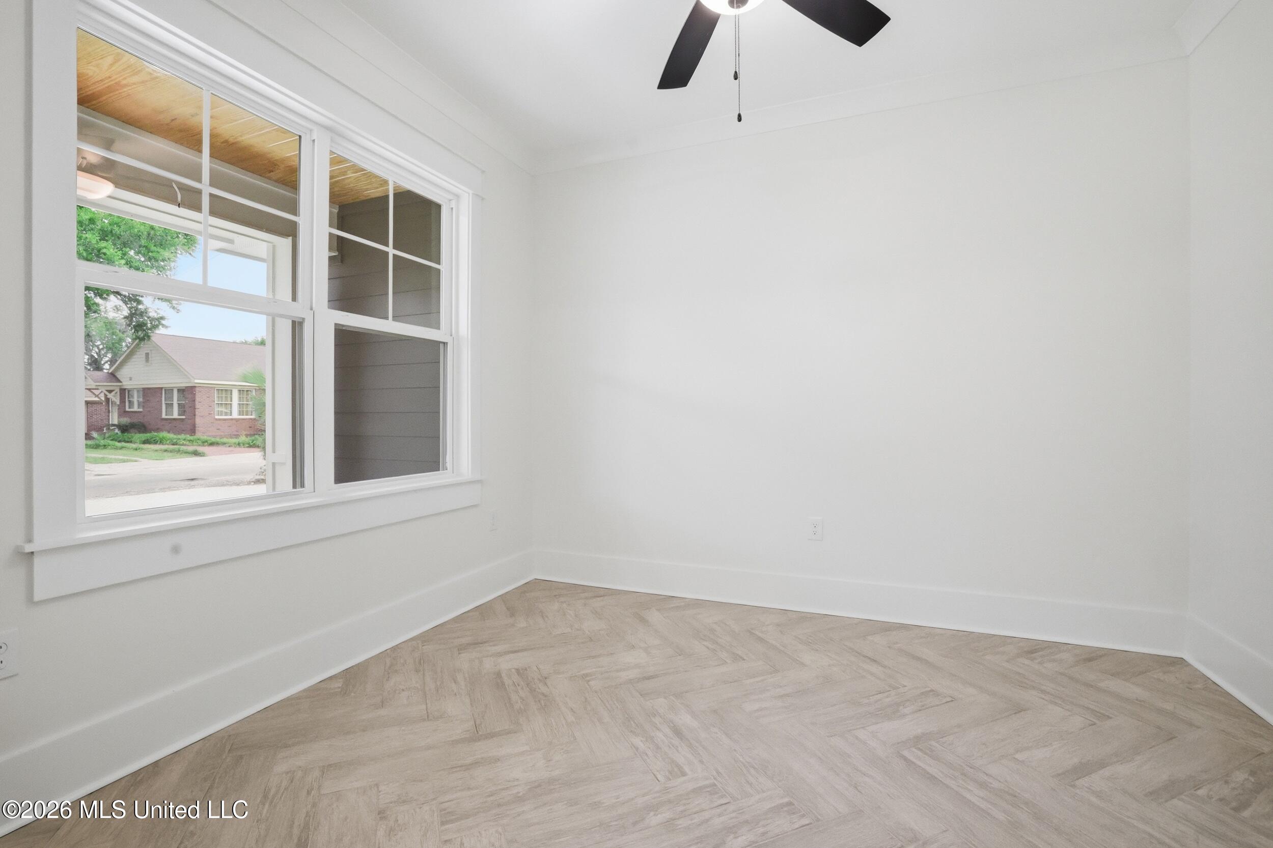 133 Iberville Drive Property Photo 25