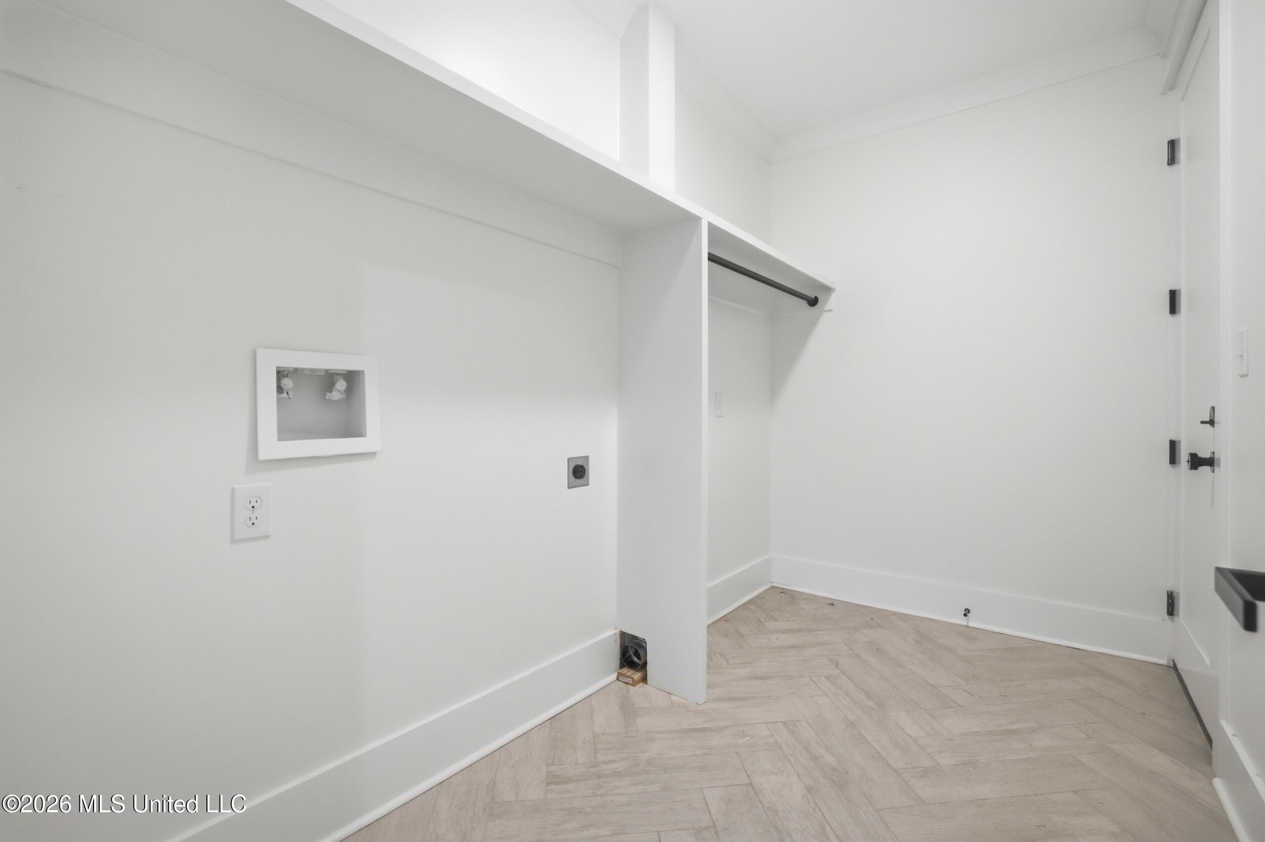 133 Iberville Drive Property Photo 33