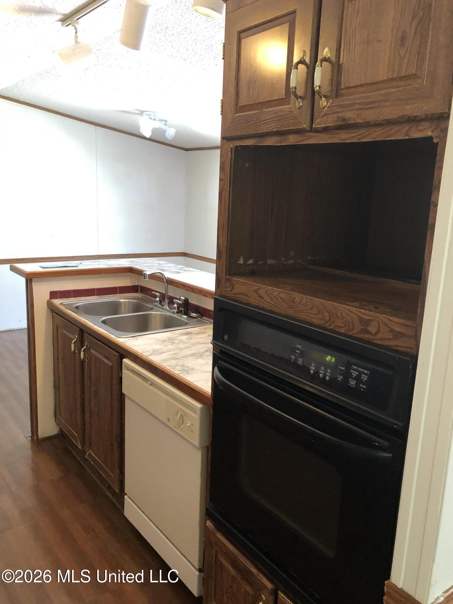 3145 Prichard Road Property Photo 5