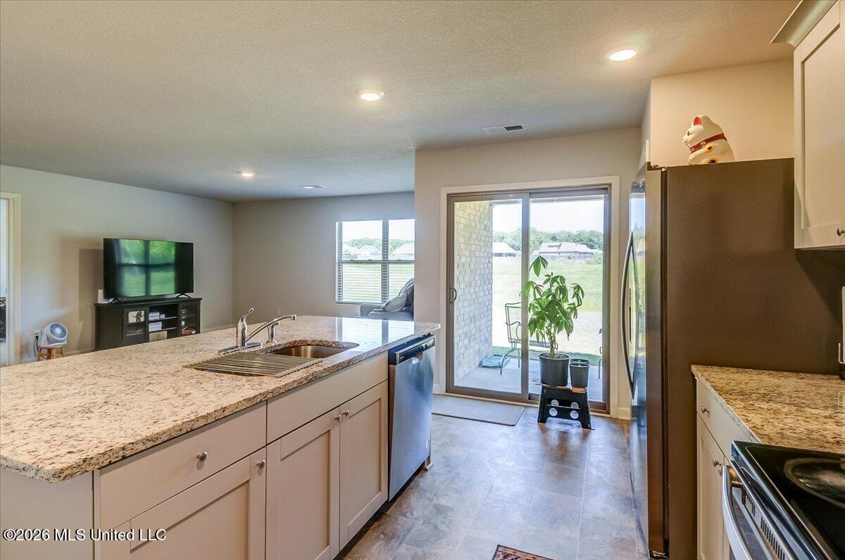 5268 Alpine Drive Property Photo 10