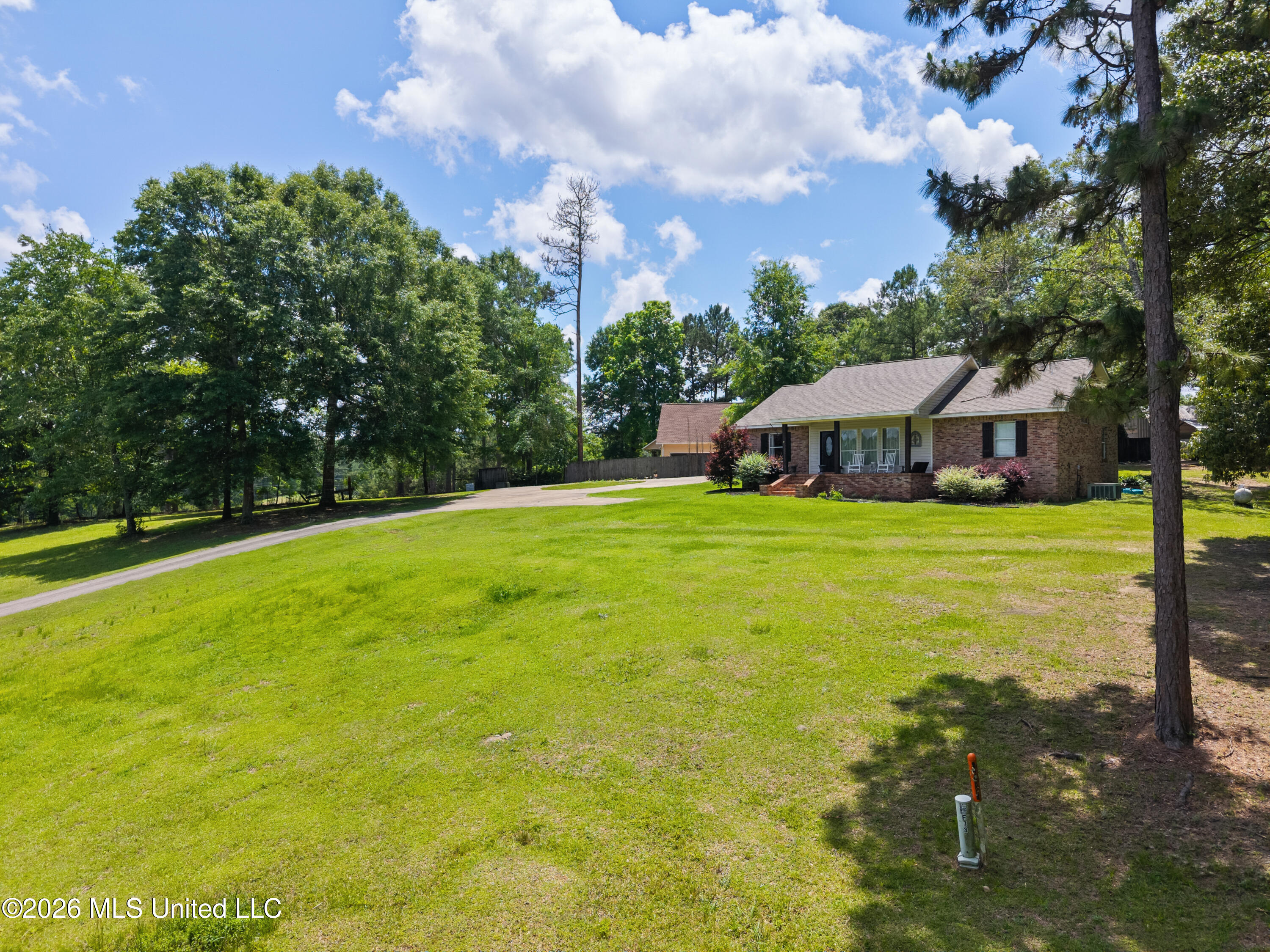73 Pine Crest Road Property Photo 4