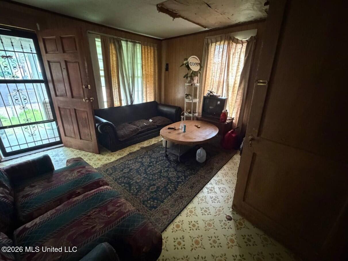 325 Belview Avenue Property Photo 4