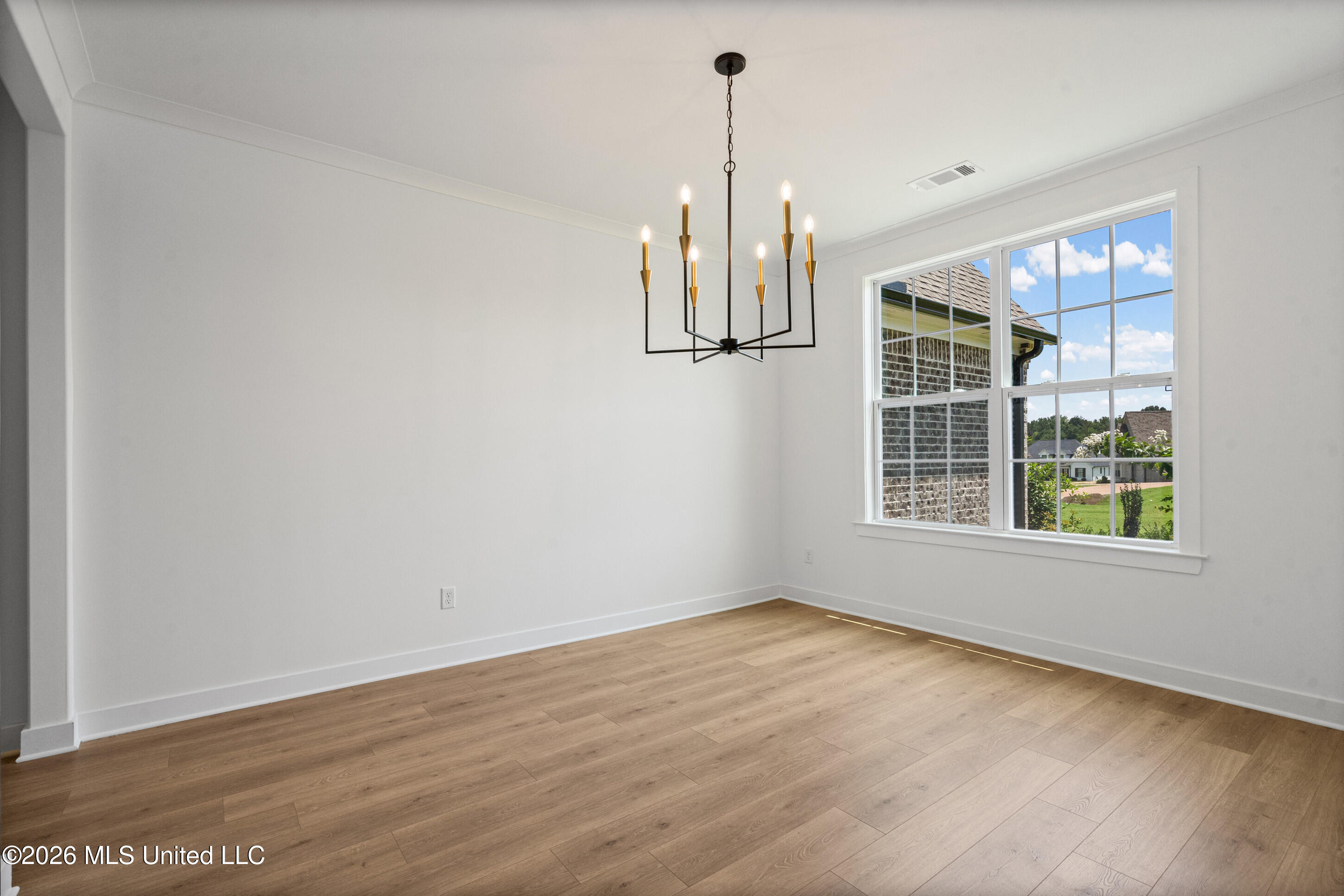 9810 Cypress Ldg Cove Property Photo 4