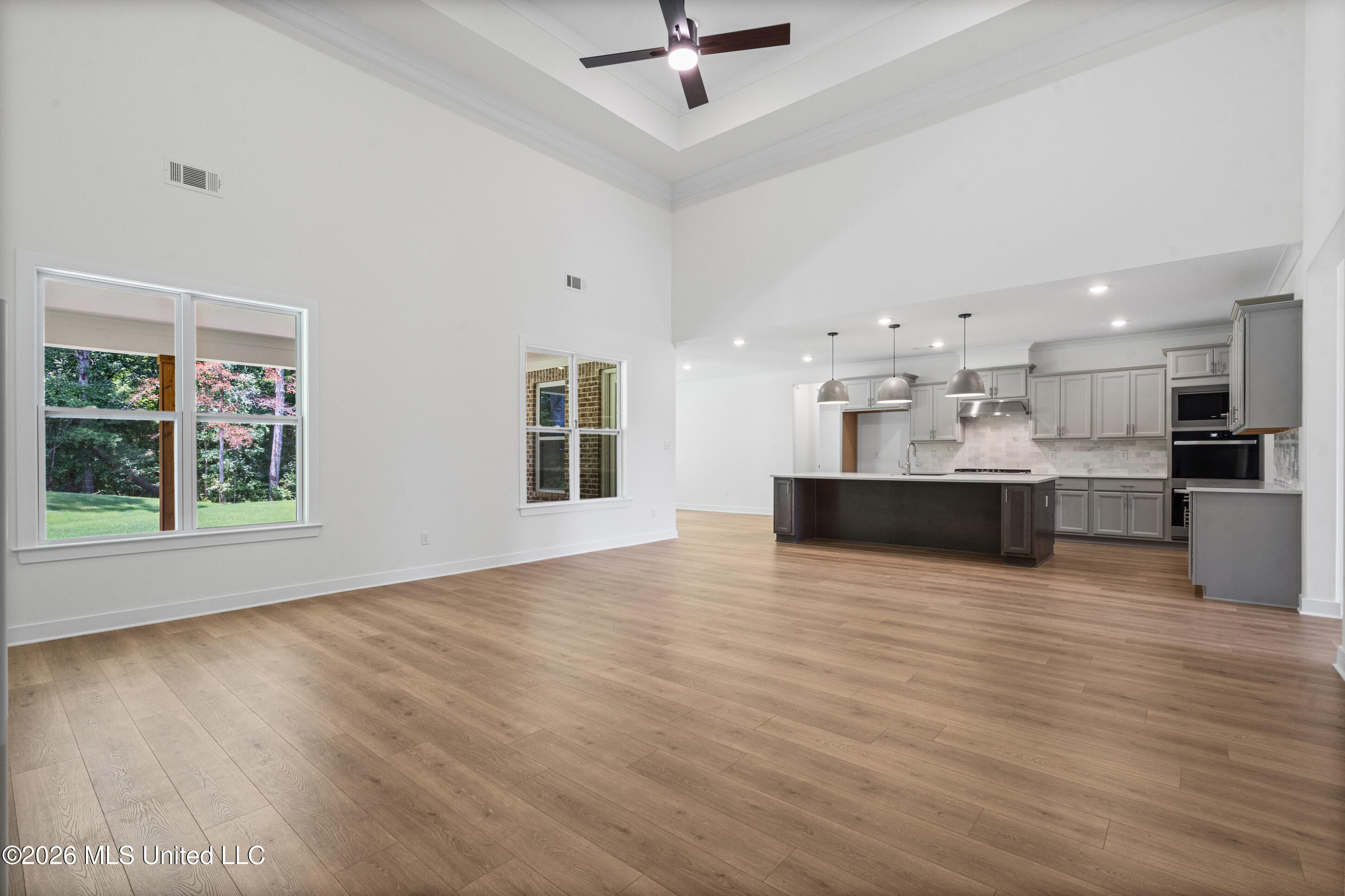 9810 Cypress Ldg Cove Property Photo 7