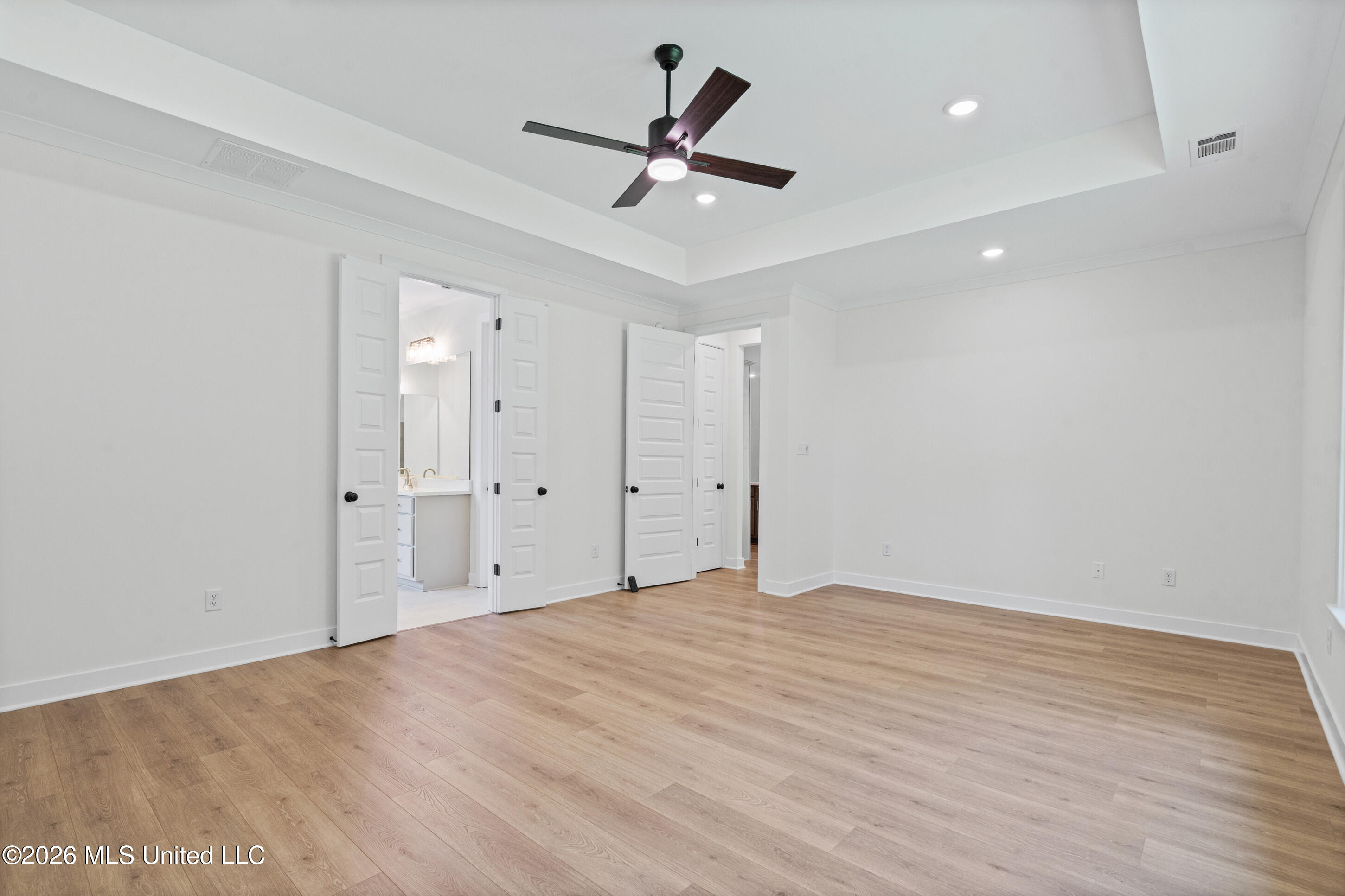 9810 Cypress Ldg Cove Property Photo 14