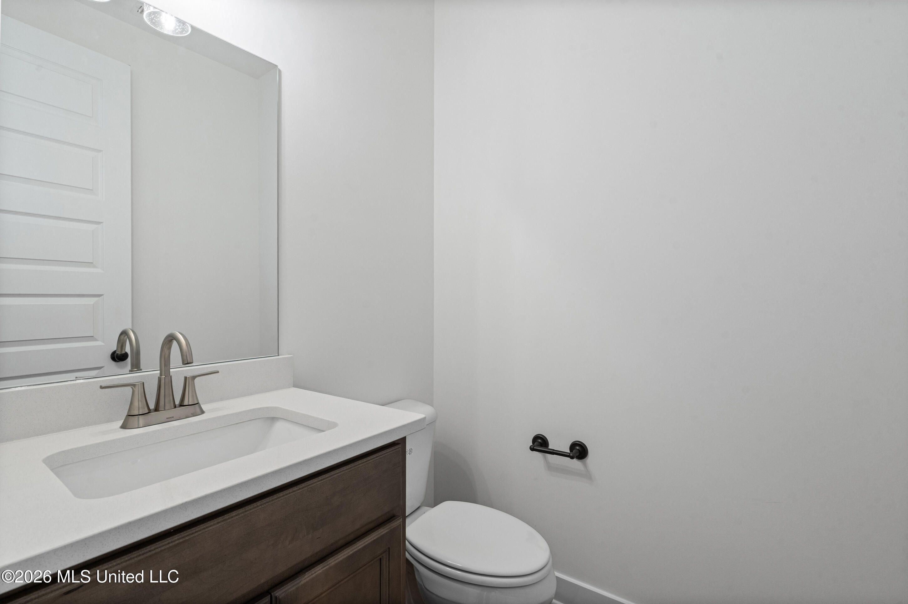 9810 Cypress Ldg Cove Property Photo 17