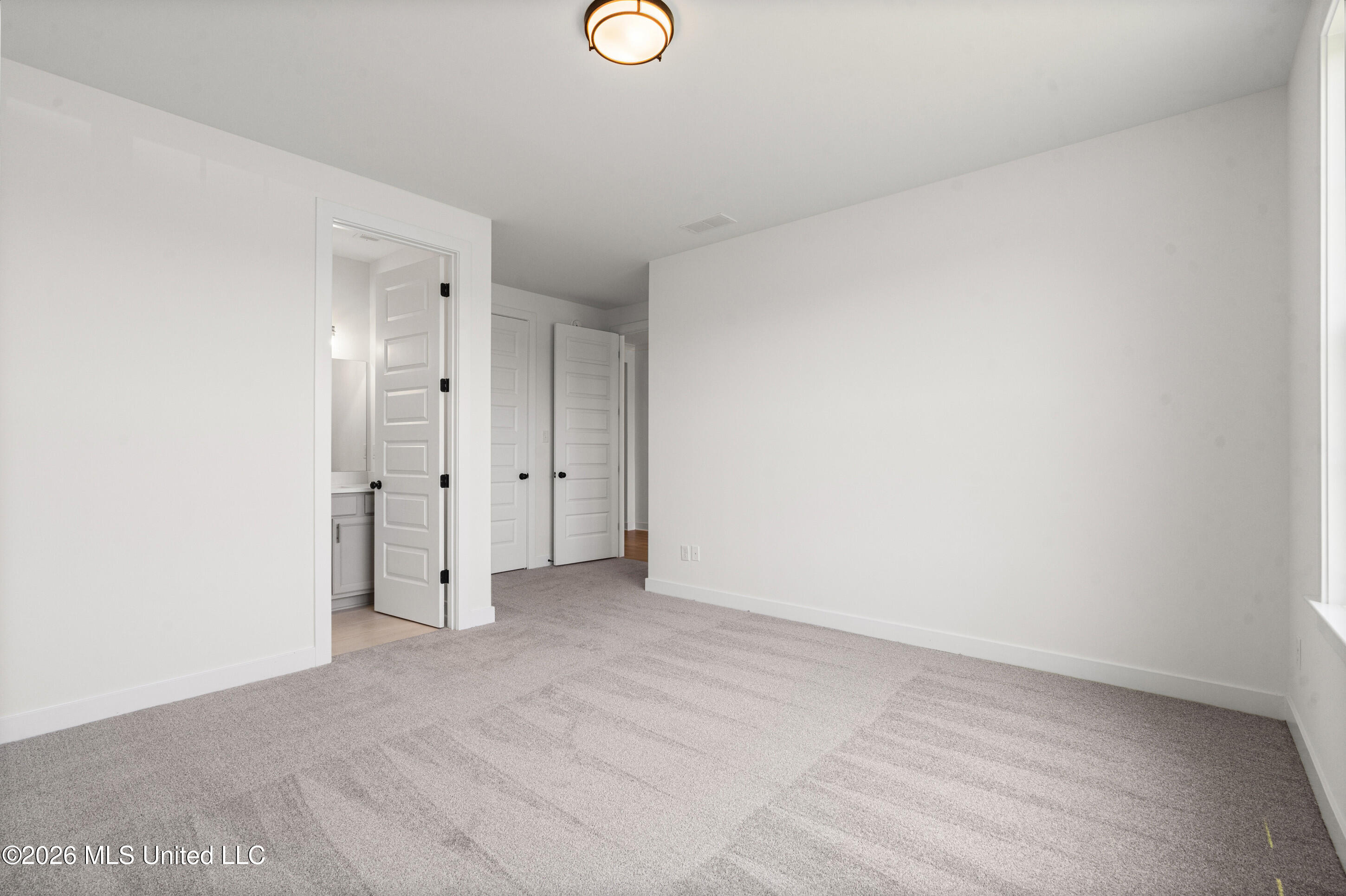 9810 Cypress Ldg Cove Property Photo 19