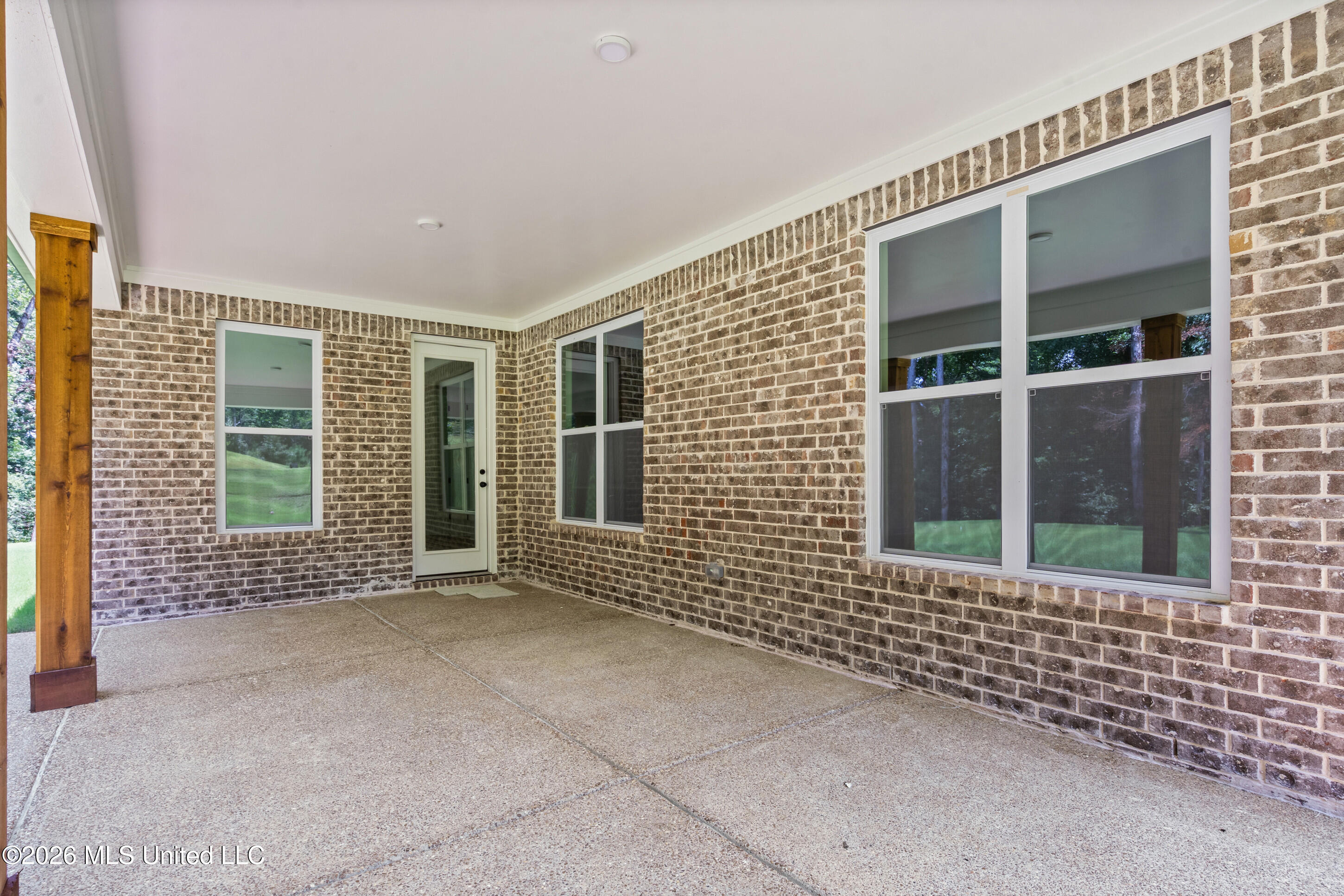 9810 Cypress Ldg Cove Property Photo 34