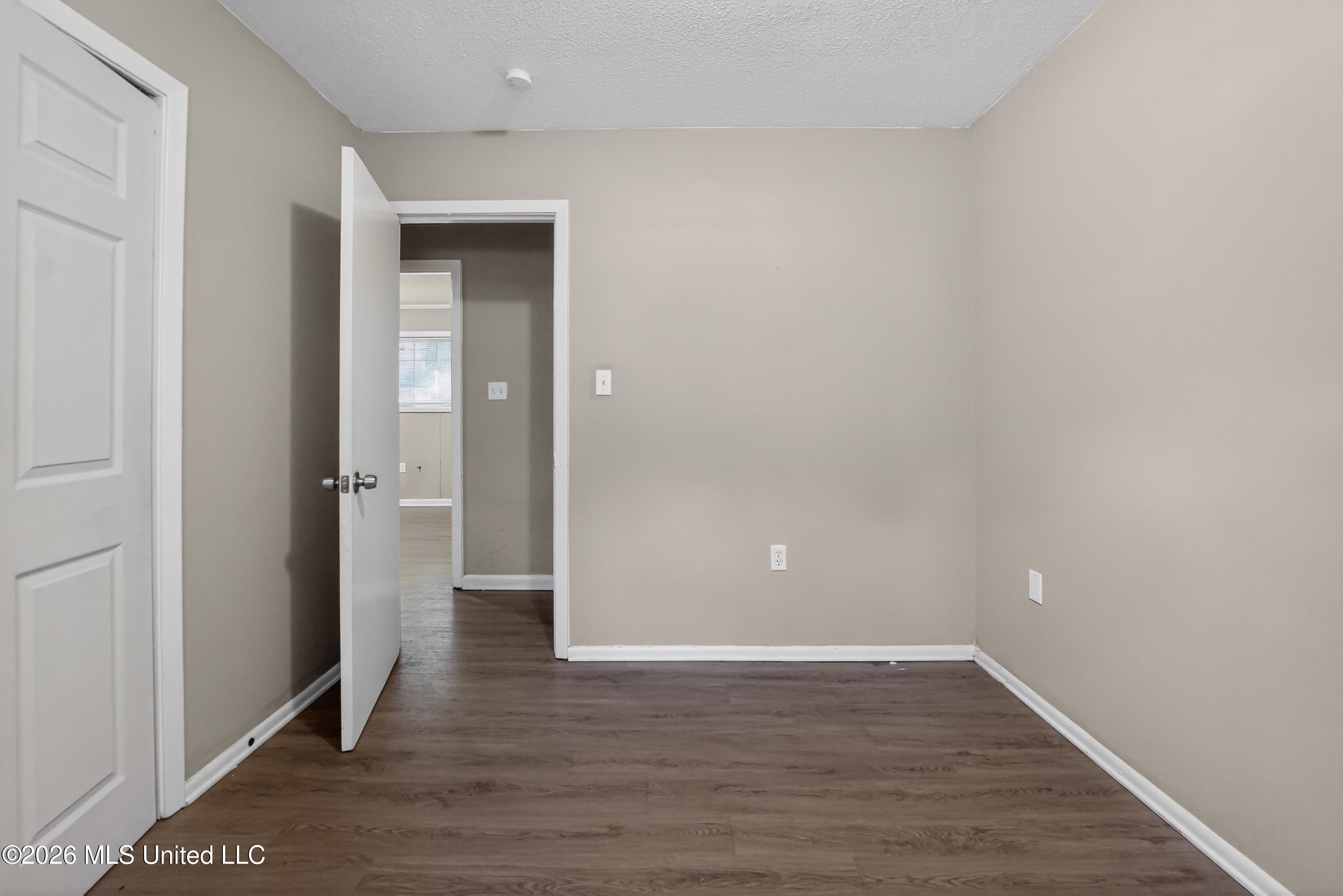 620 Queen Circle Property Photo 10