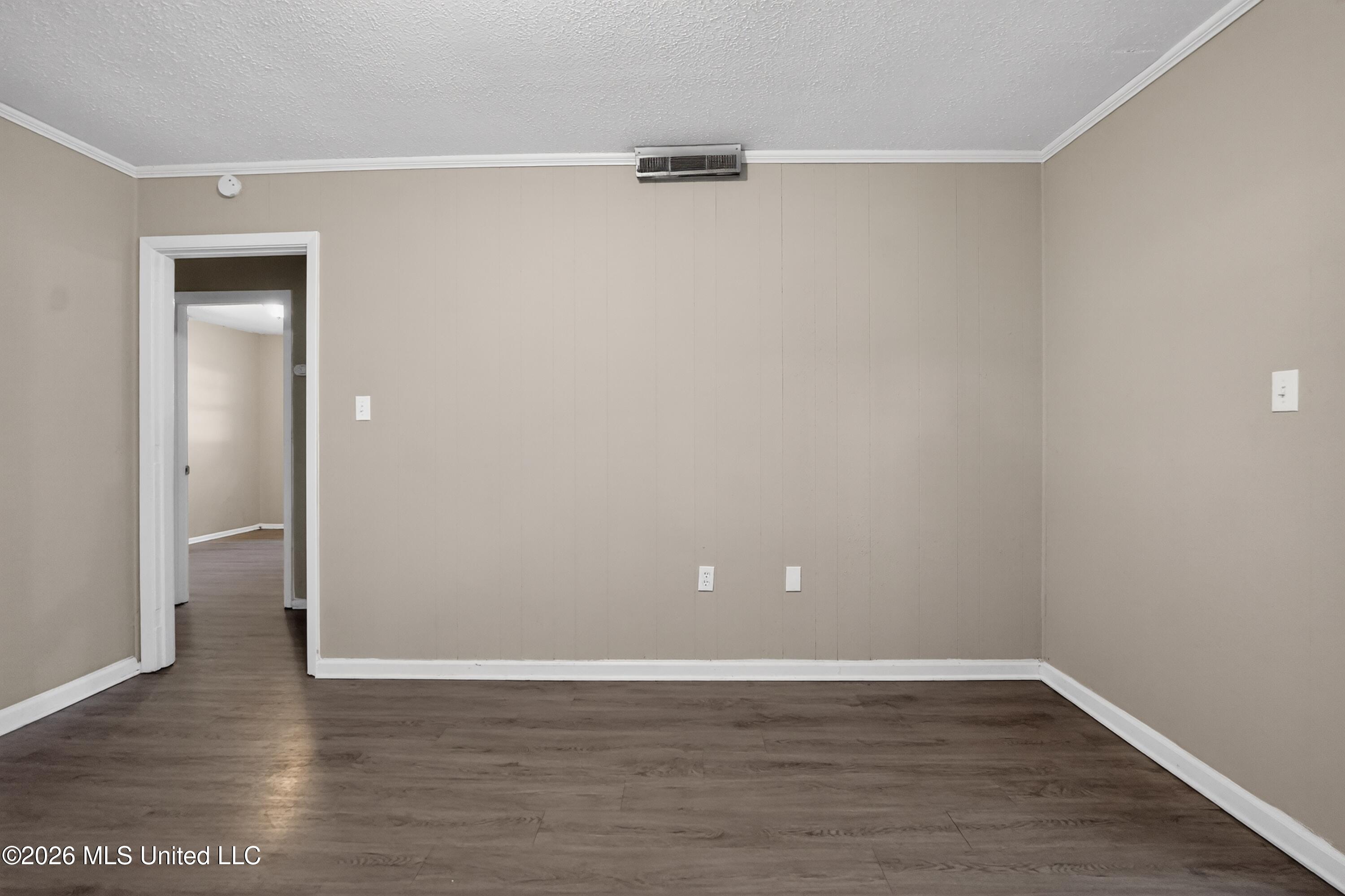 620 Queen Circle Property Photo 15