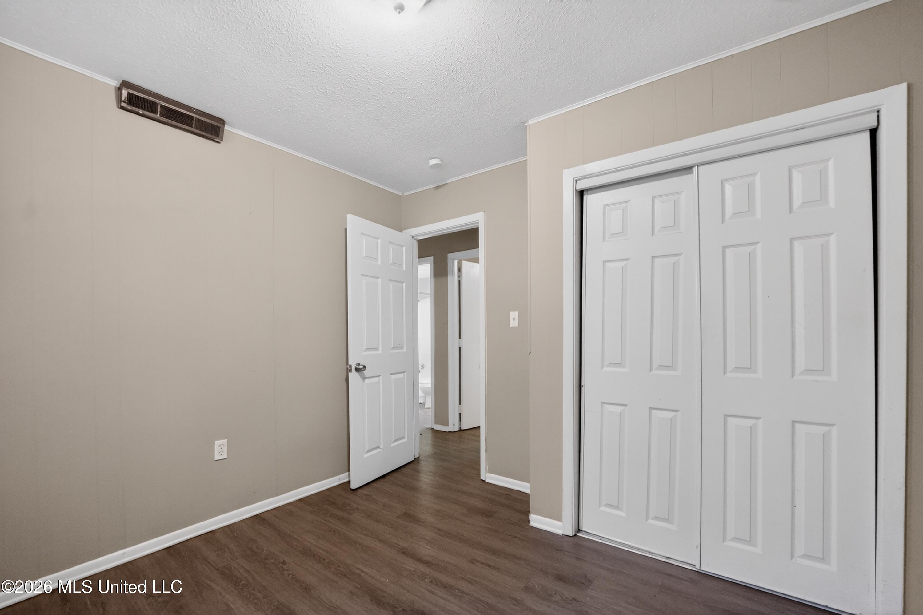 620 Queen Circle Property Photo 36