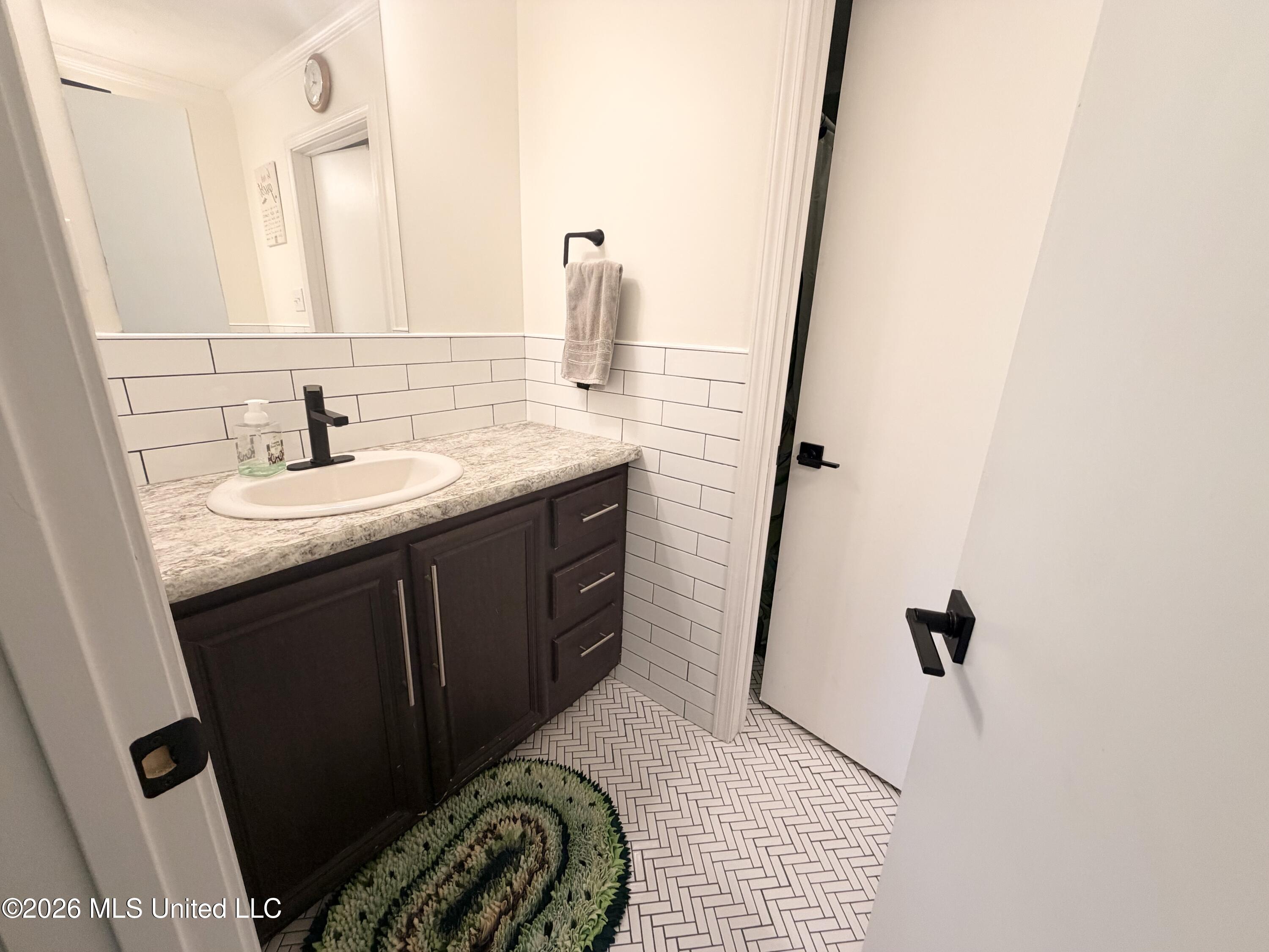 1160 Haney Road Property Photo 21