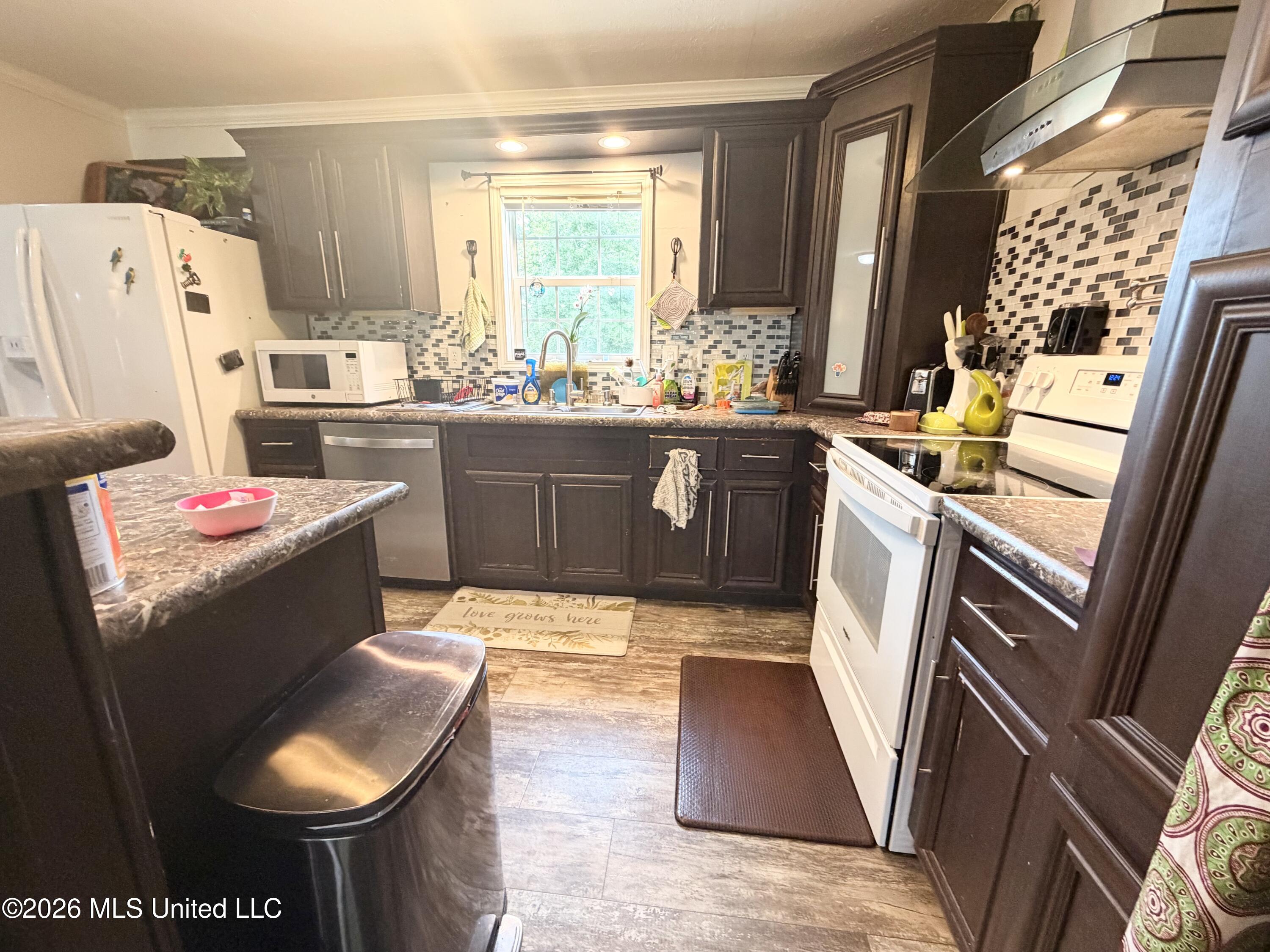 1160 Haney Road Property Photo 28