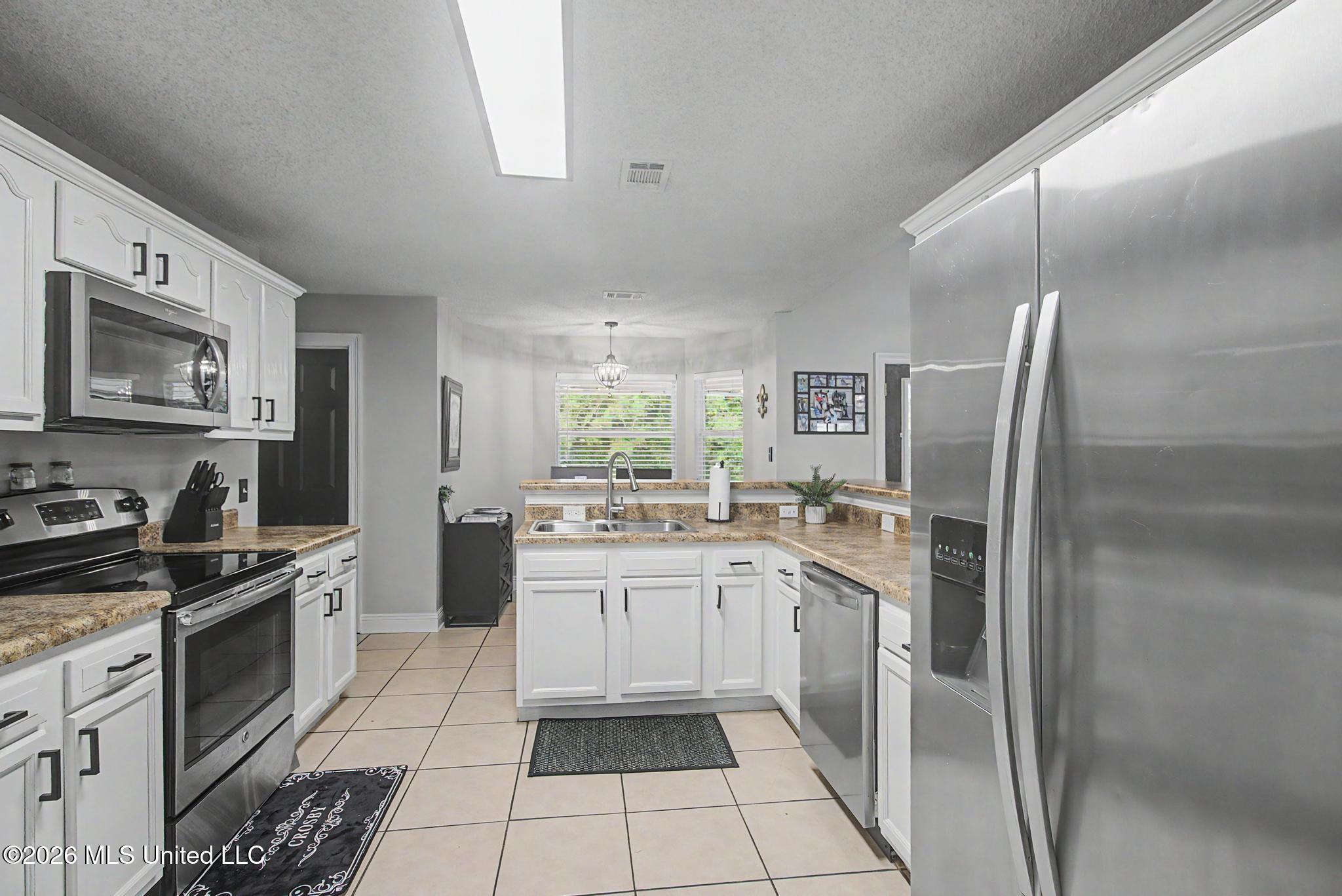 515 Royal Oak Drive Property Photo 10