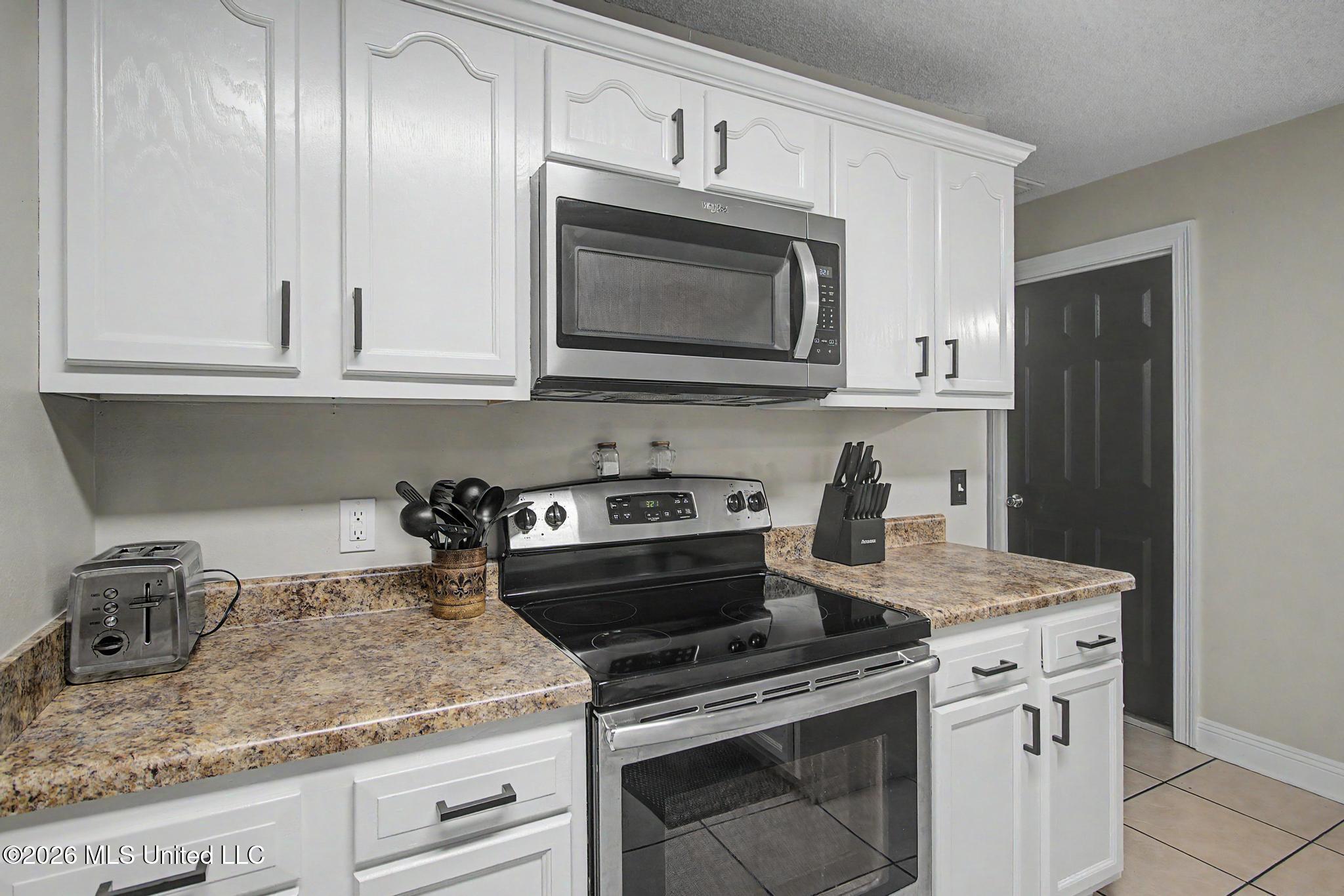 515 Royal Oak Drive Property Photo 11