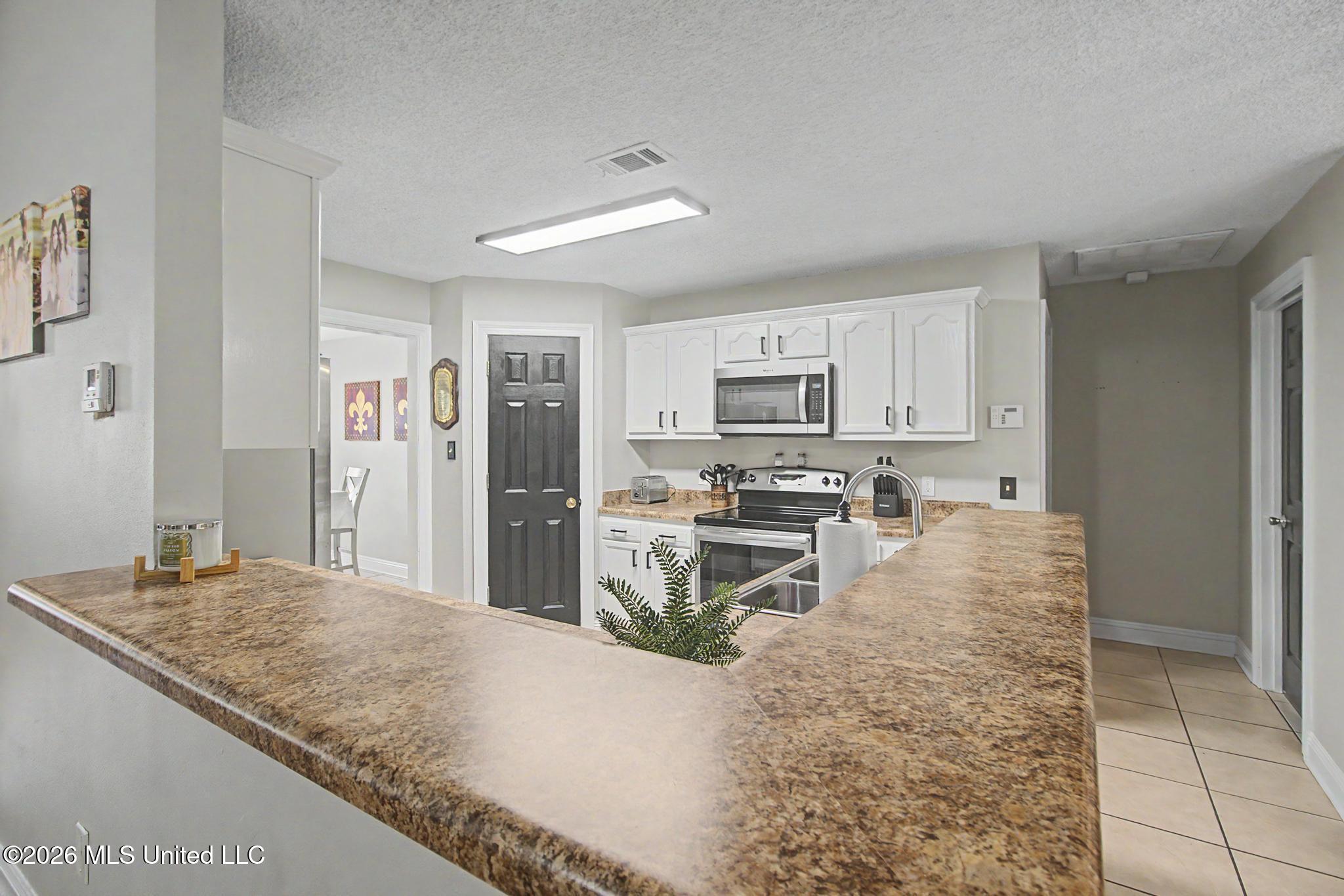 515 Royal Oak Drive Property Photo 13