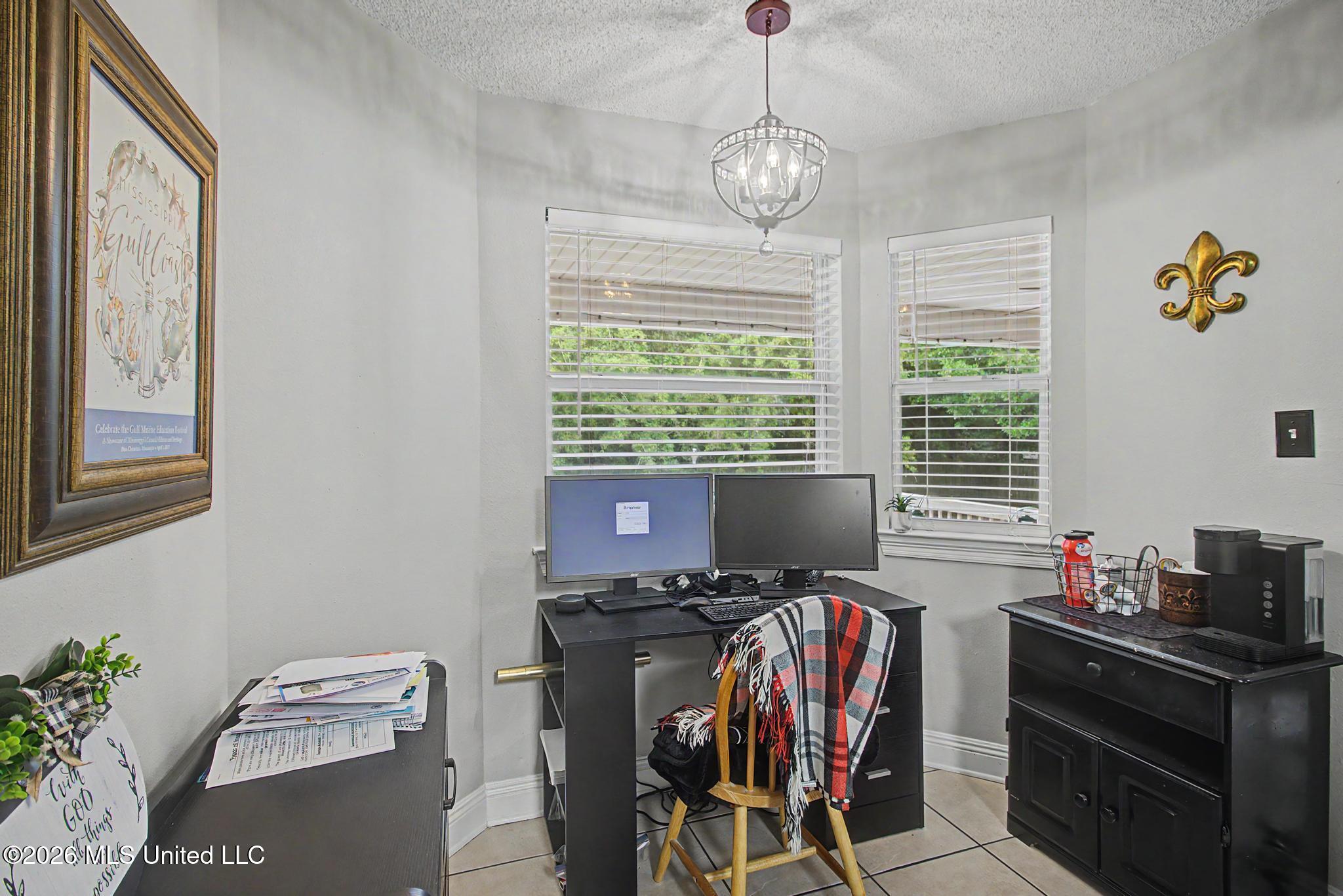 515 Royal Oak Drive Property Photo 14