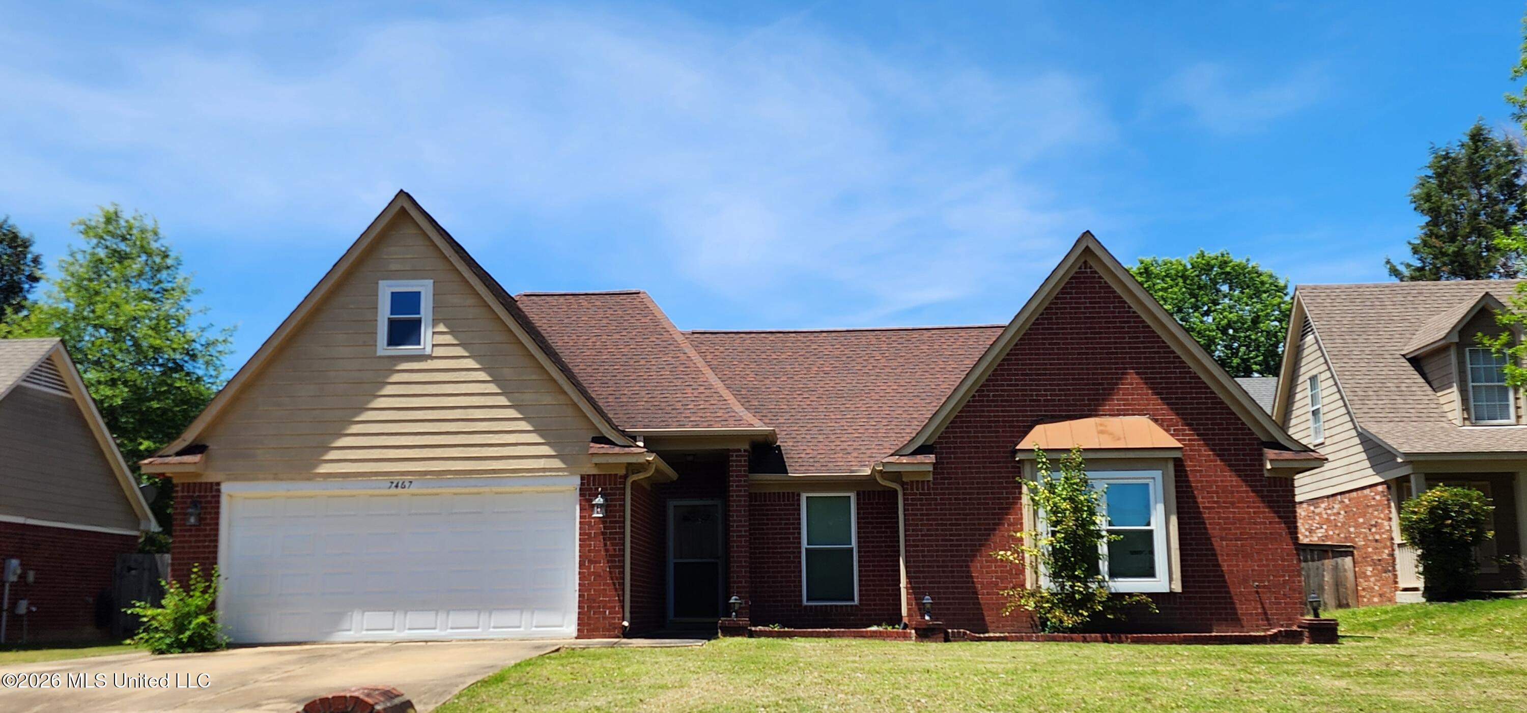 7467 Fox Trace Property Photo 1