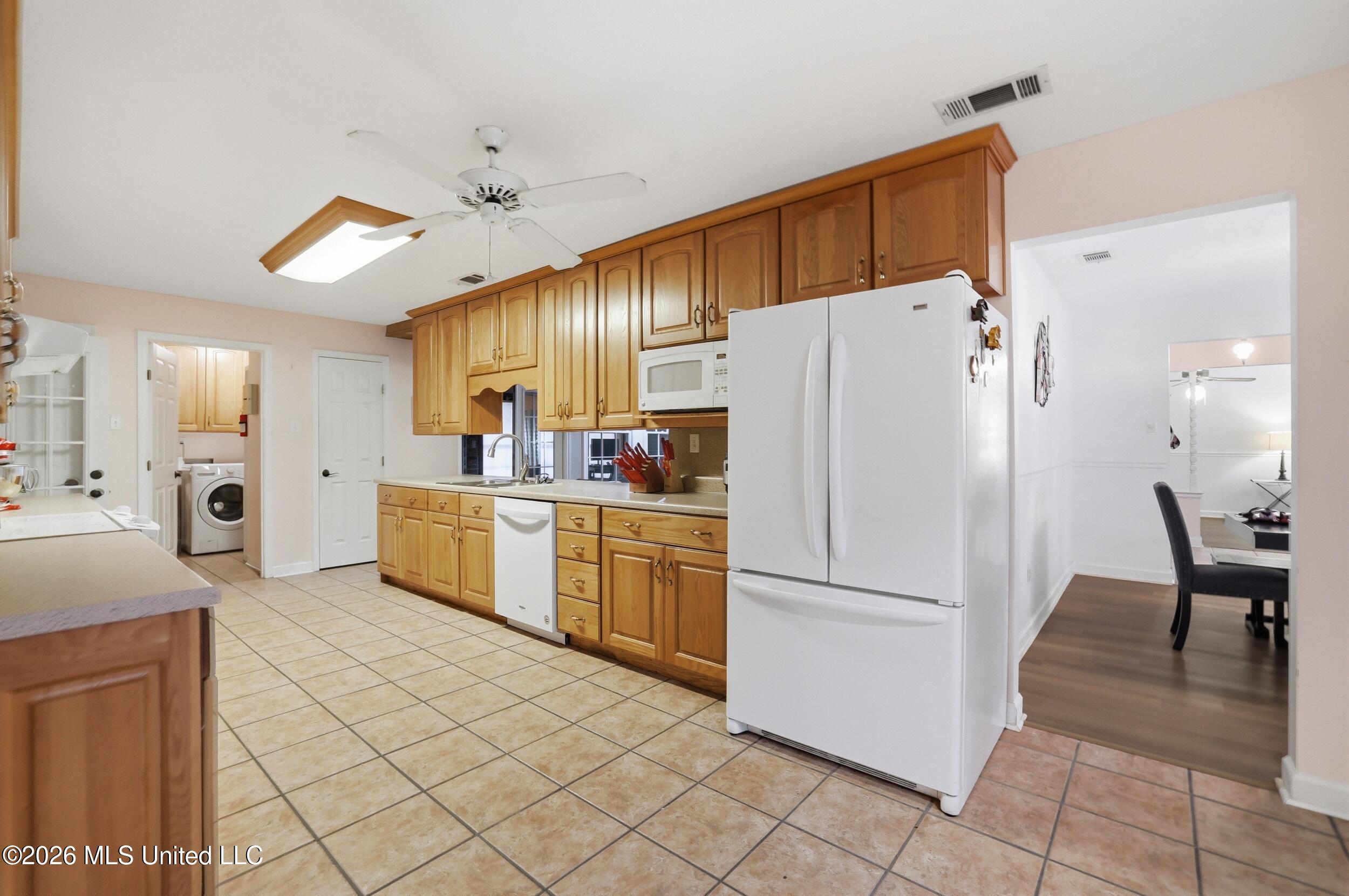 1237 Main Street Property Photo 22