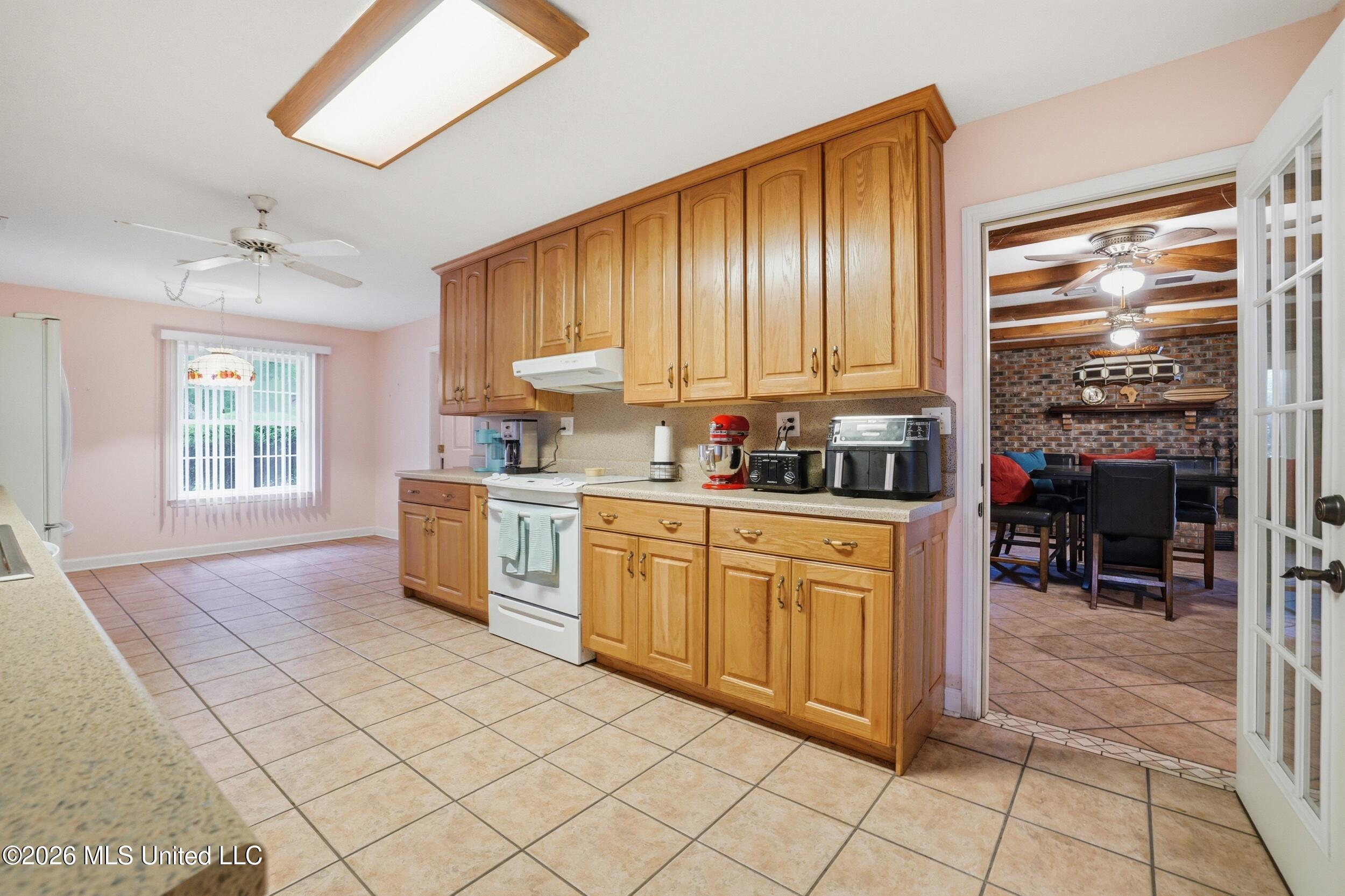 1237 Main Street Property Photo 25
