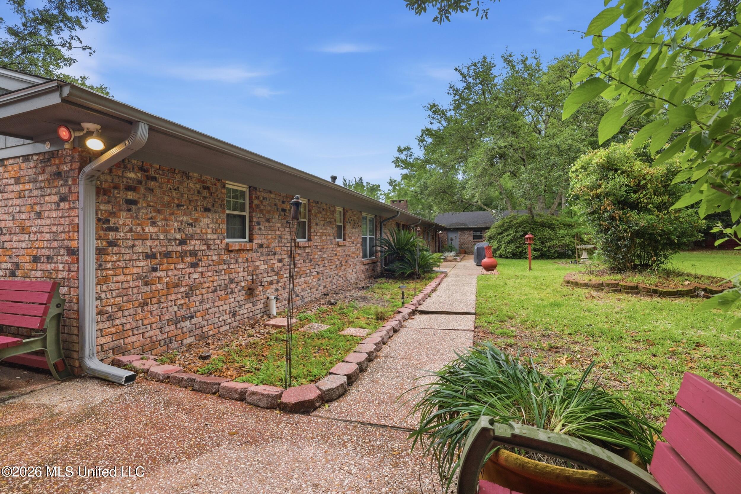 1237 Main Street Property Photo 57