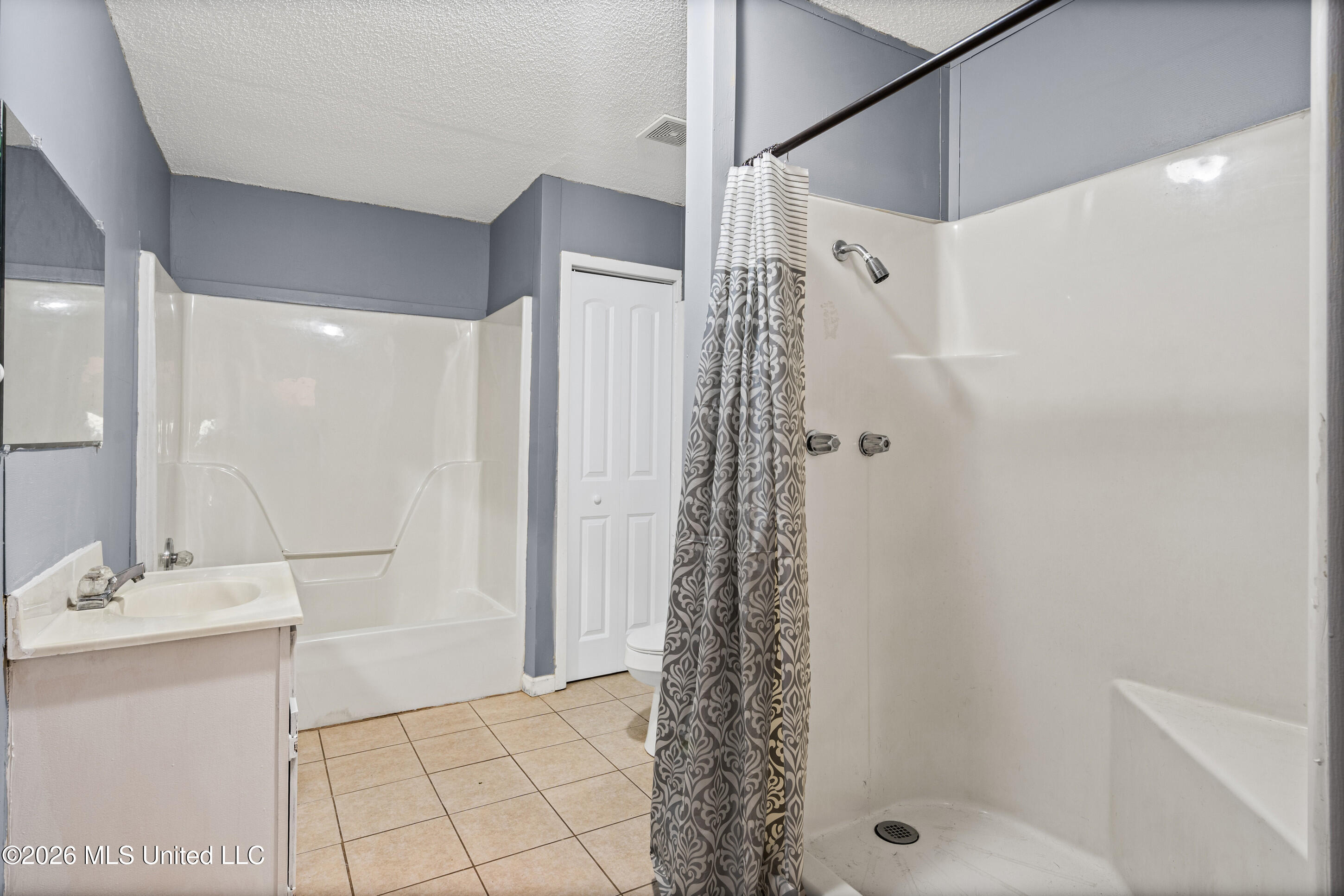 280 Thunderbird Drive Property Photo 28