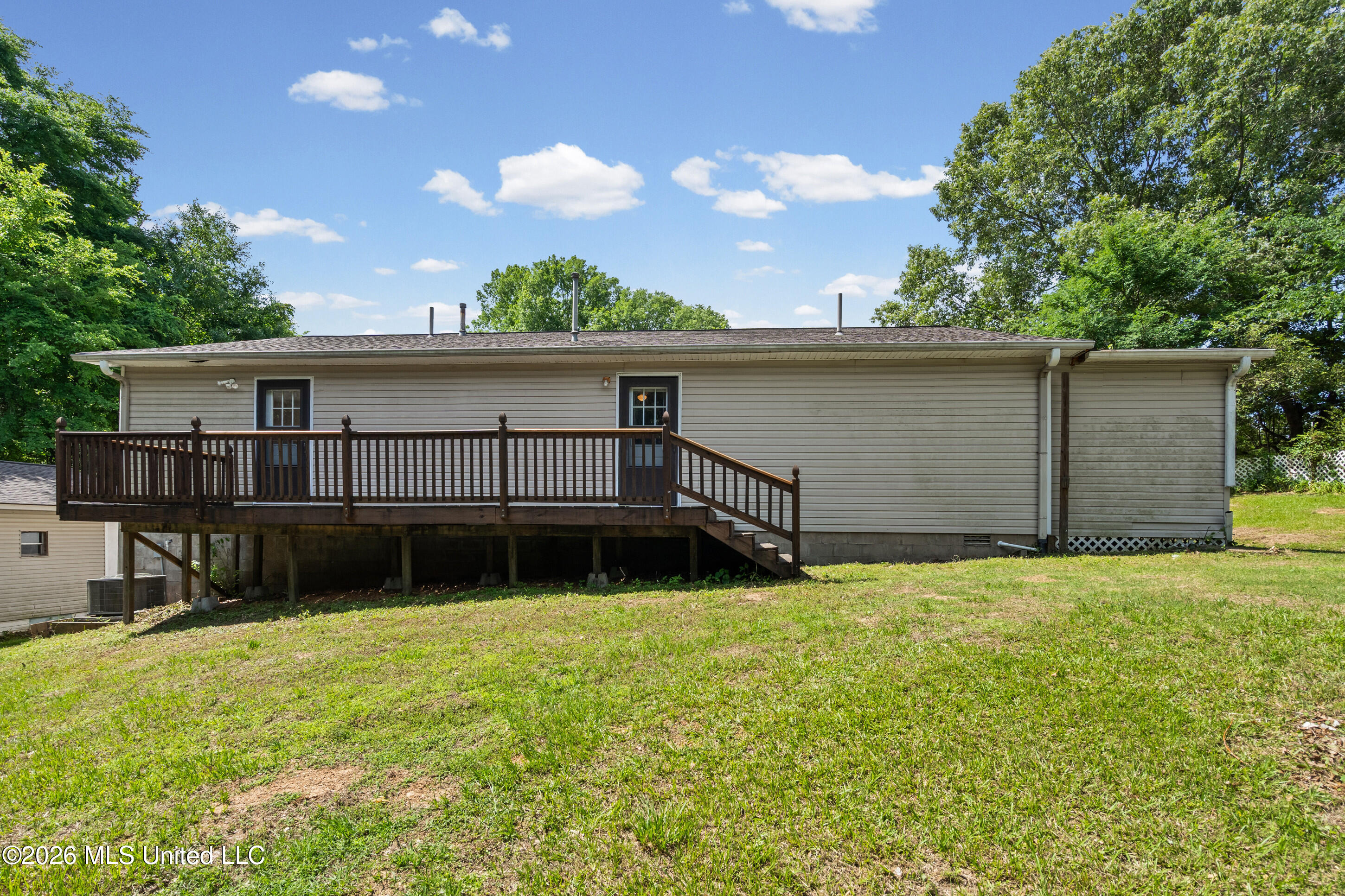 280 Thunderbird Drive Property Photo 39