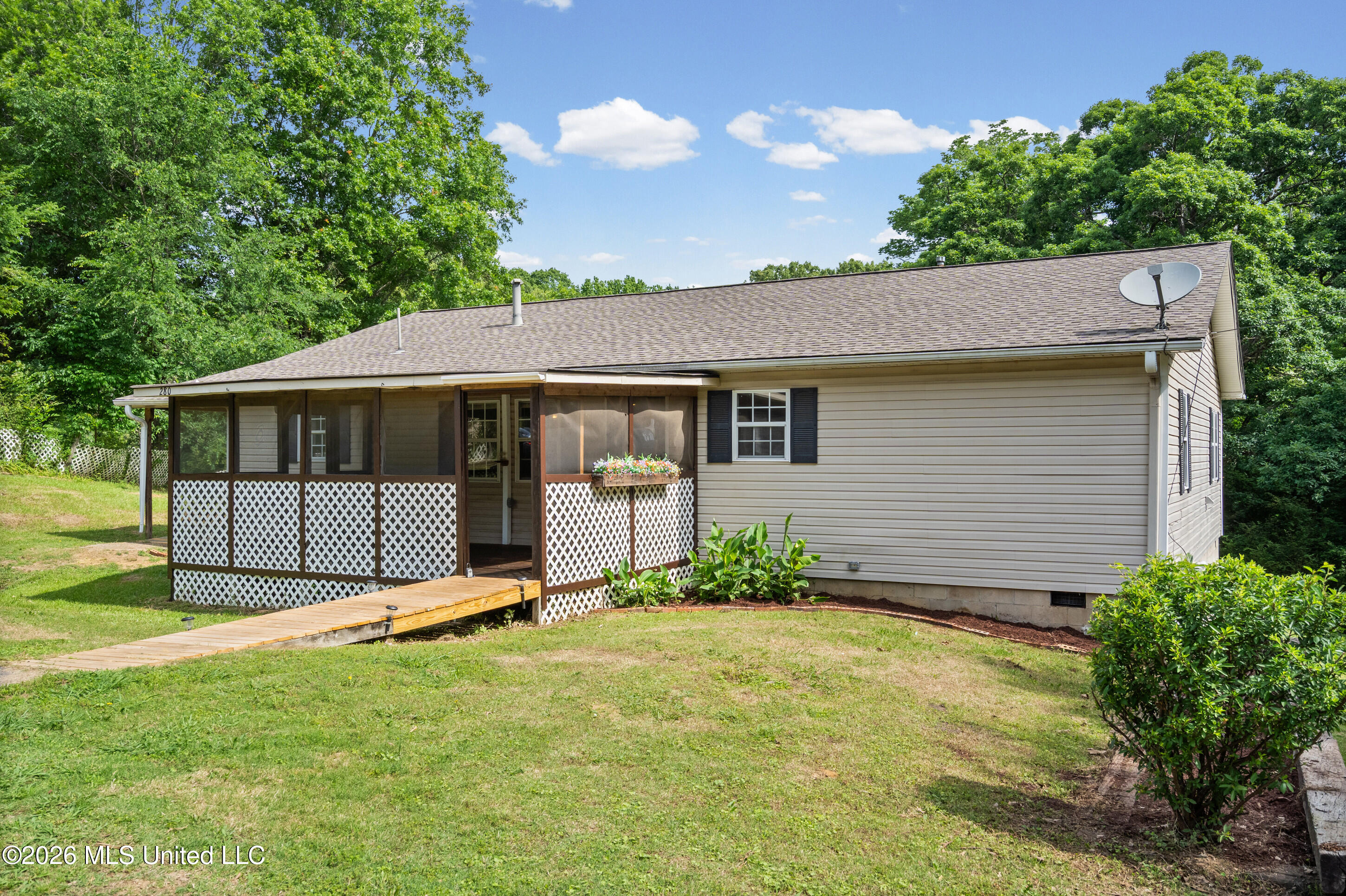 280 Thunderbird Drive Property Photo 47