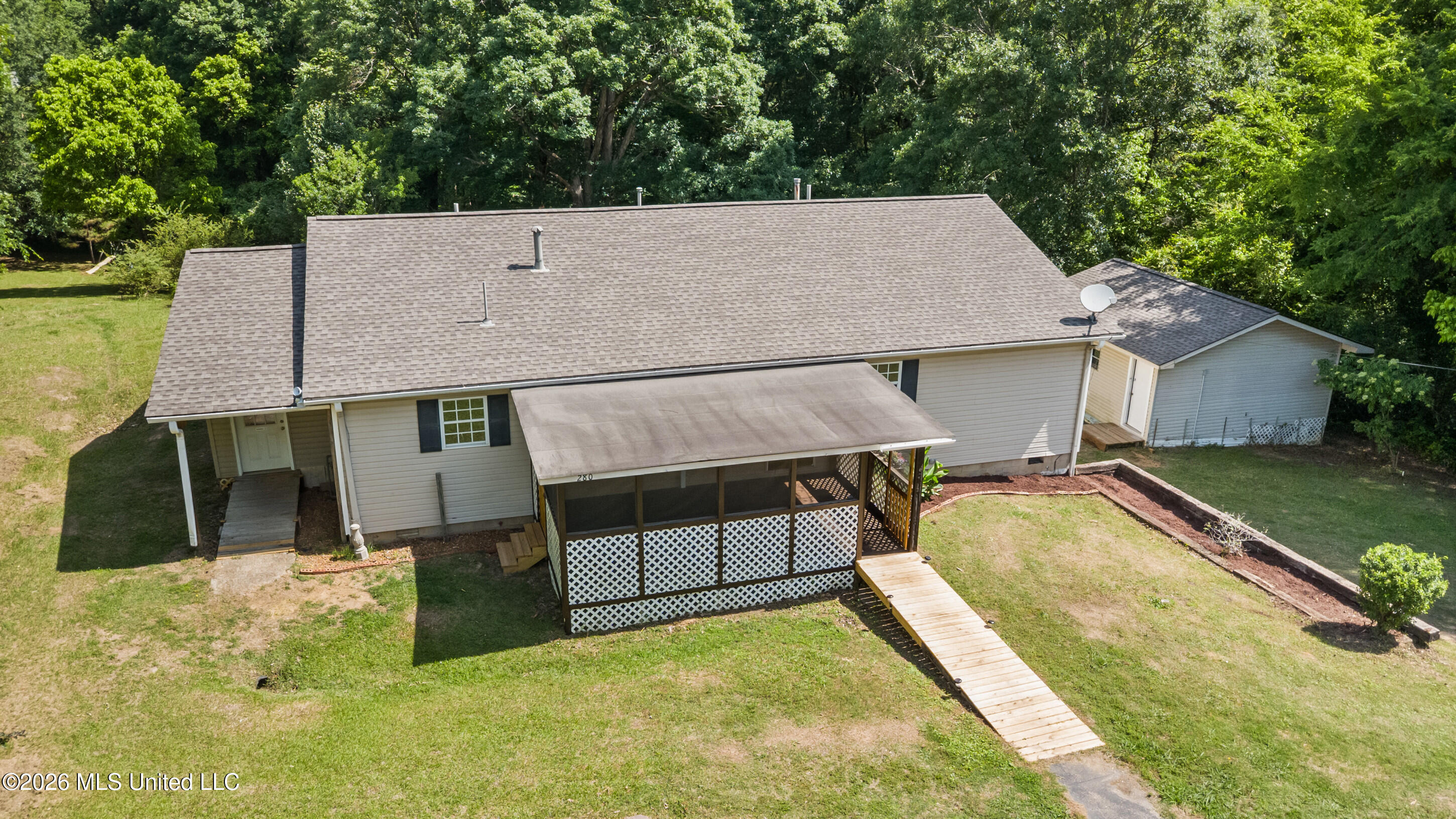 280 Thunderbird Drive Property Photo 48