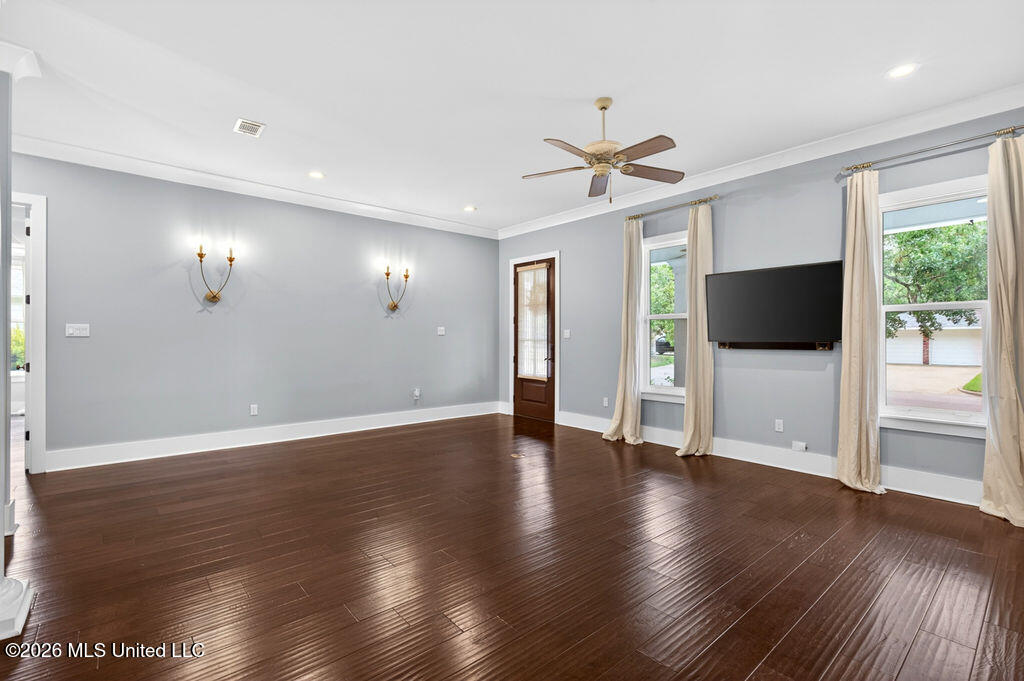 125 Espy Avenue Property Photo 9