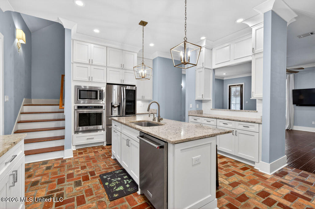 125 Espy Avenue Property Photo 12