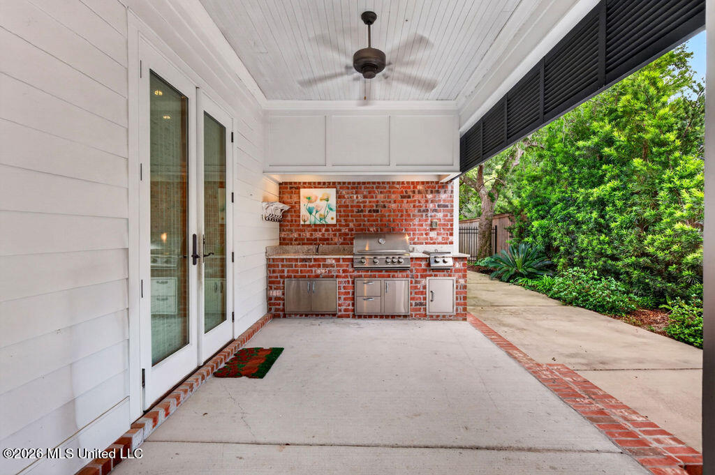 125 Espy Avenue Property Photo 39