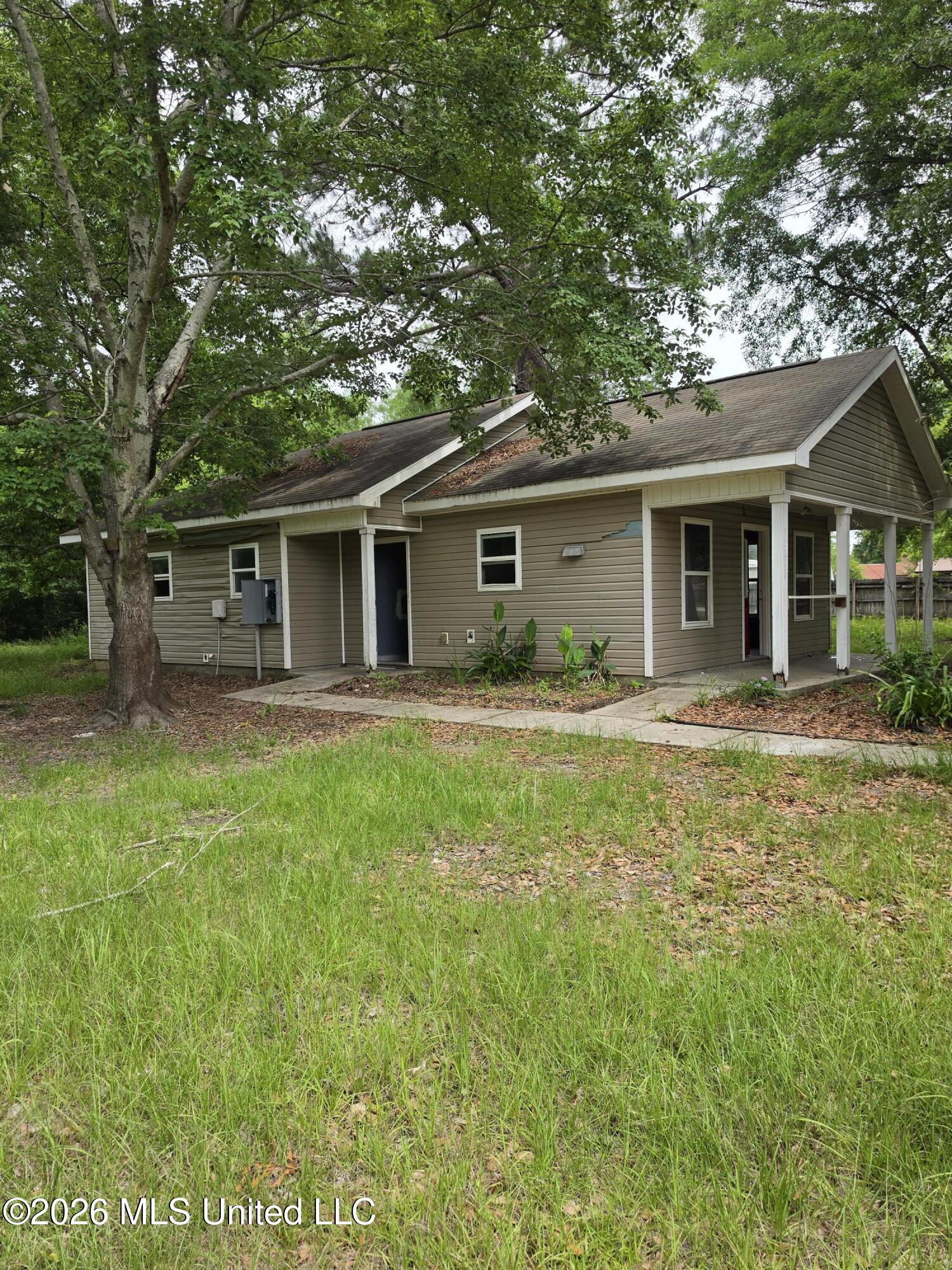 12099 Highland Avenue Property Photo 3