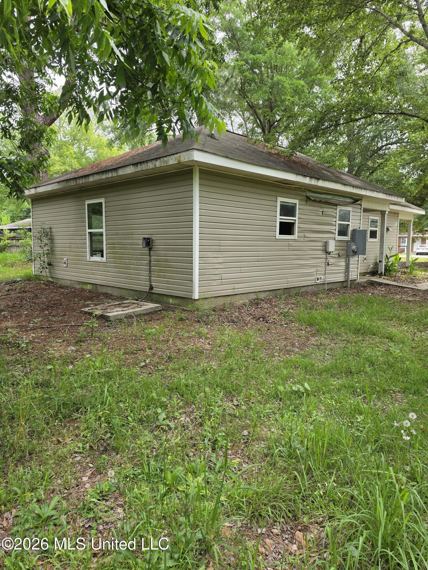 12099 Highland Avenue Property Photo 5