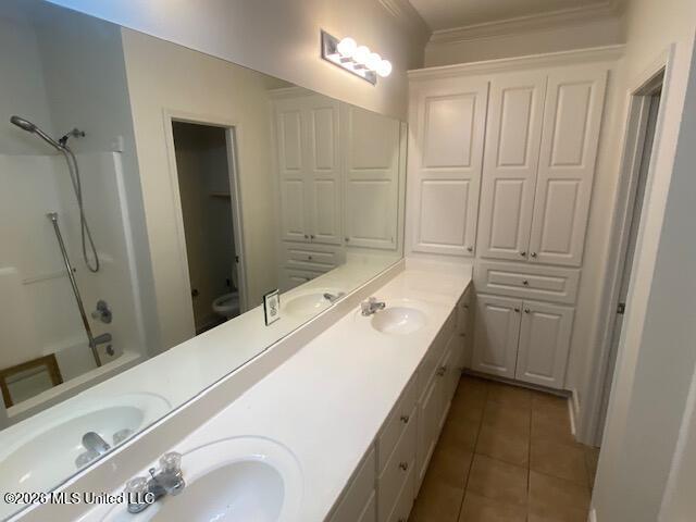 129 Middle Field Drive Property Photo 11