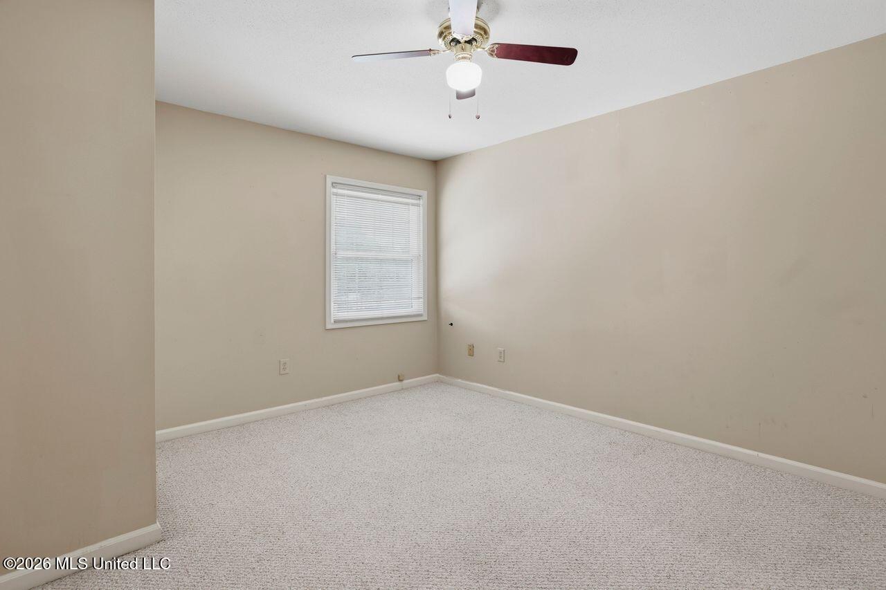 33 Mclain Court Property Photo 20