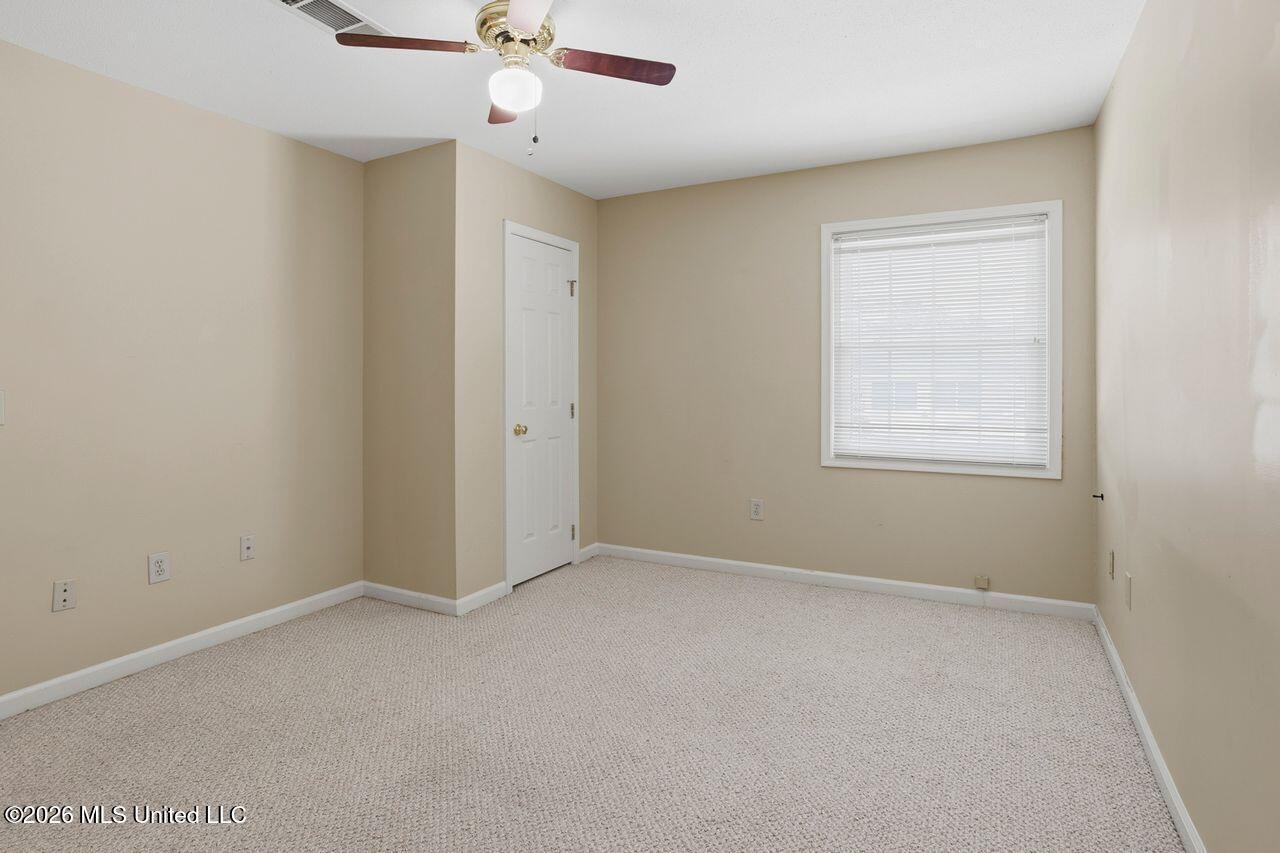 33 Mclain Court Property Photo 24