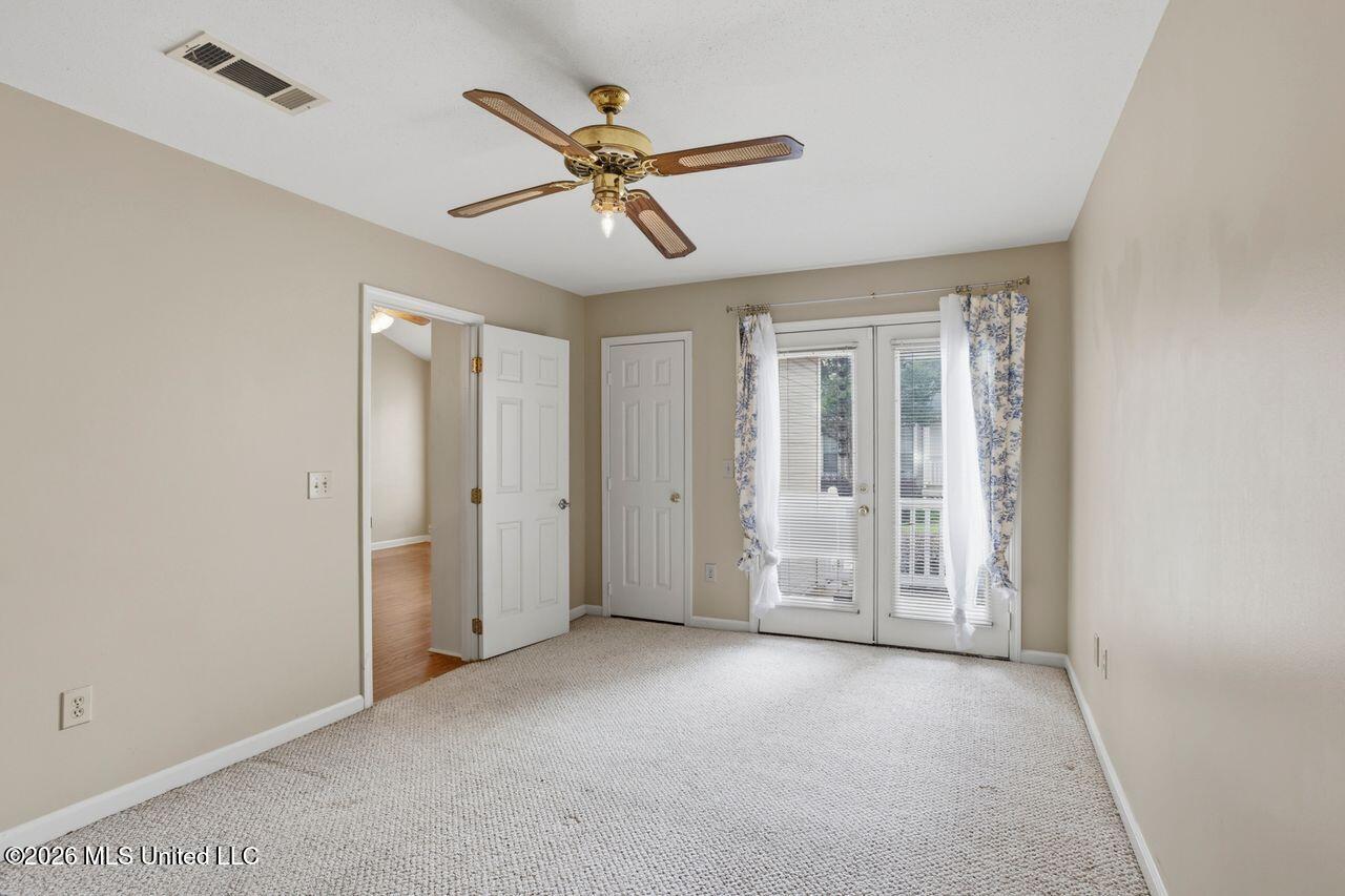 33 Mclain Court Property Photo 27