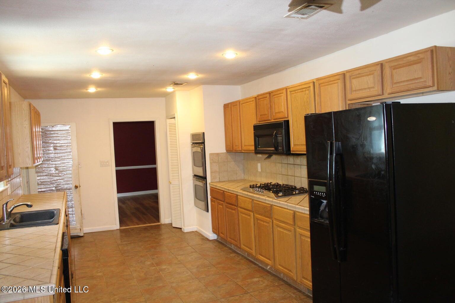 303 Petal Drive Property Photo 5