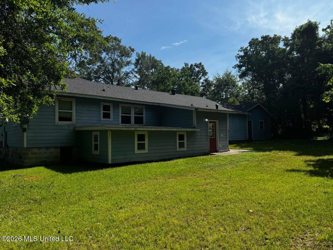 303 Petal Drive Property Photo 13