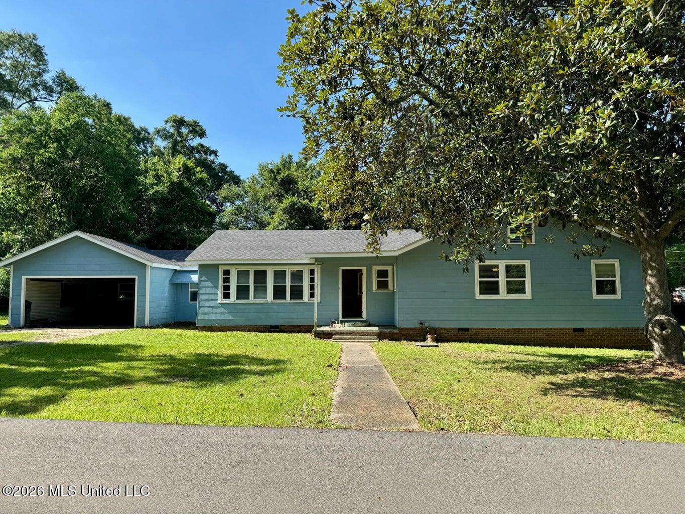 303 Petal Drive Property Photo 14