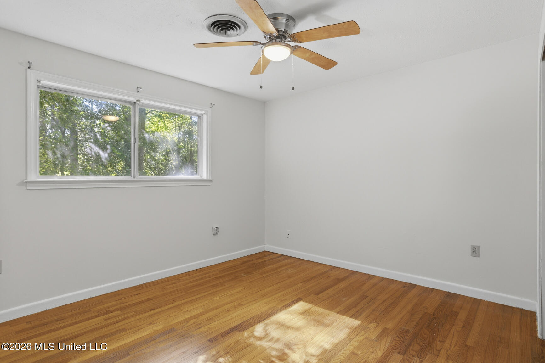 815 Mamie Drive Property Photo 15