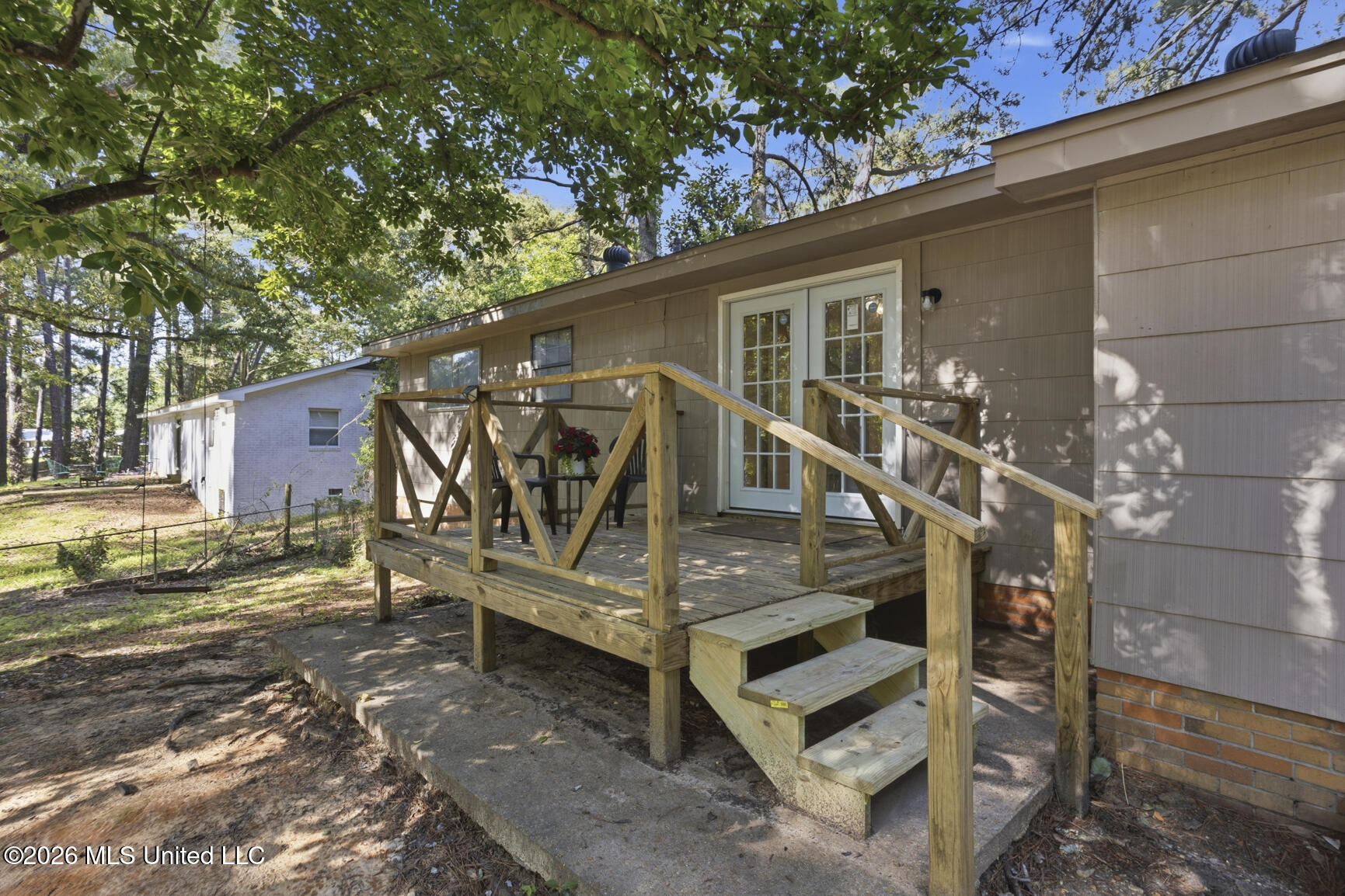 815 Mamie Drive Property Photo 24
