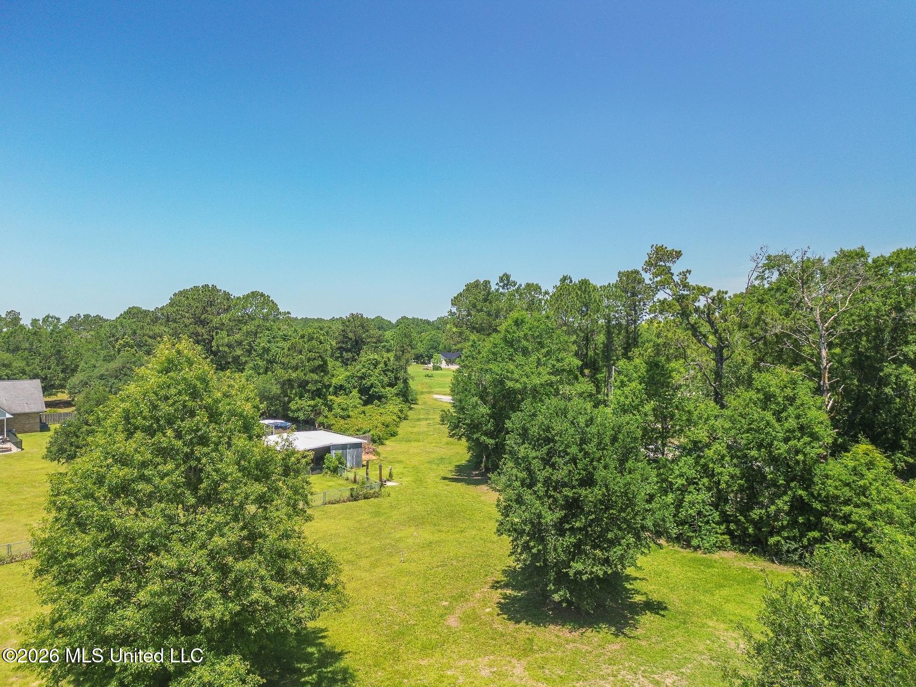 Derouen Road Property Photo 9