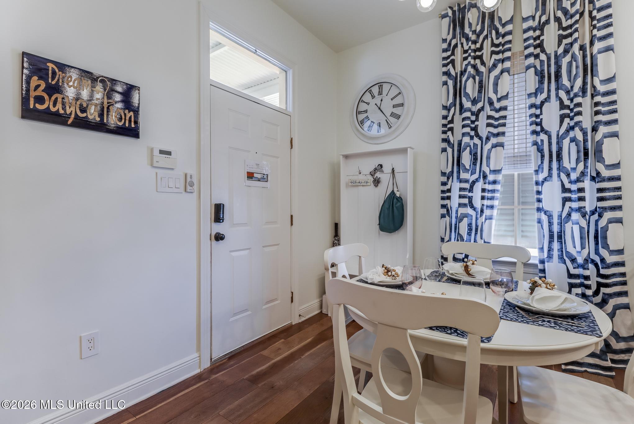 699 Dunbar Avenue Property Photo 4